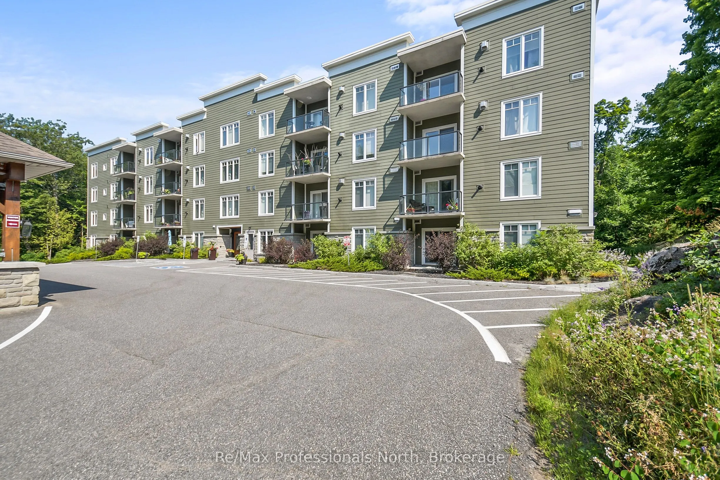391 JAMES Street W, #108