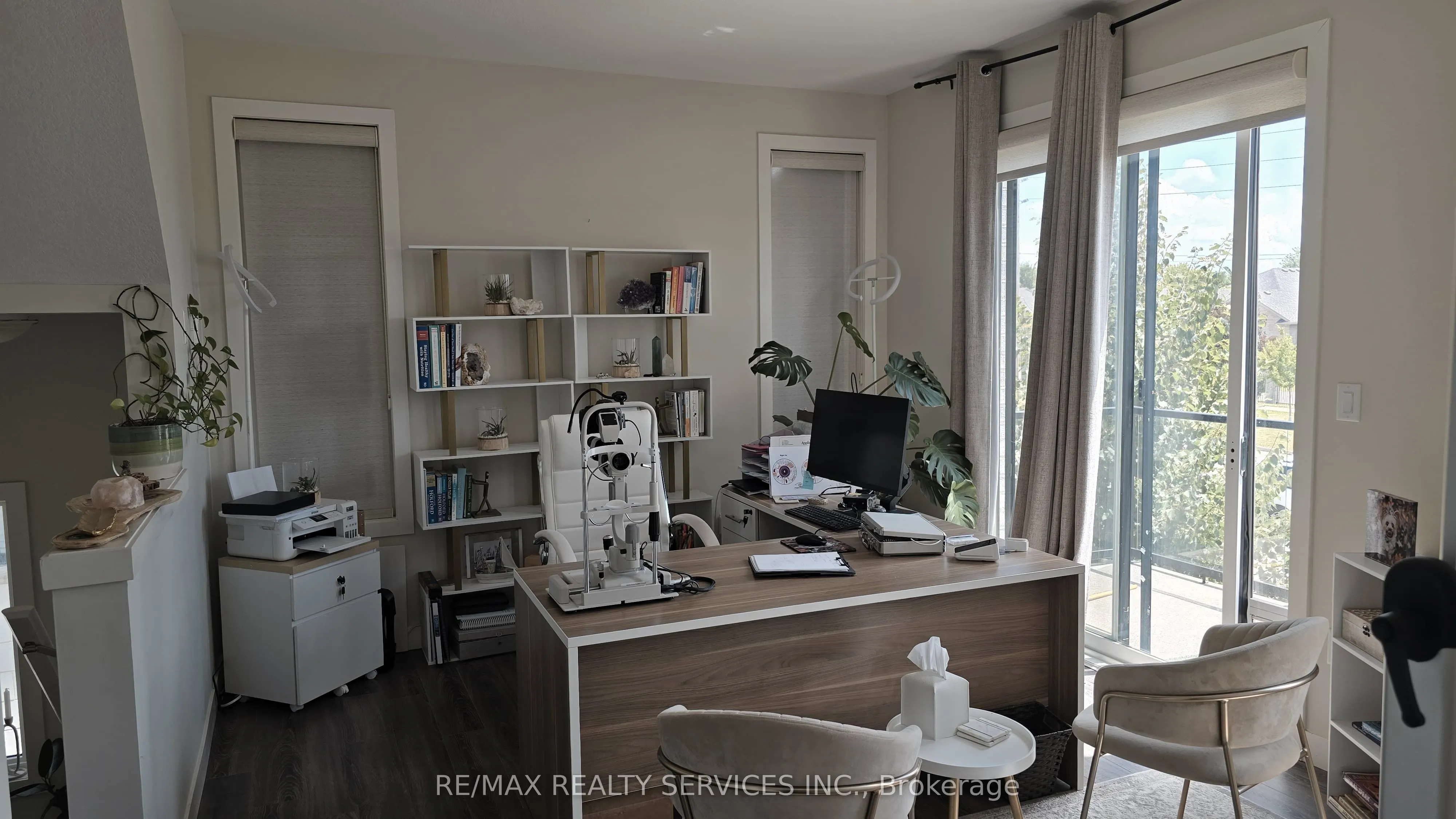 895 Sarnia Road, #895