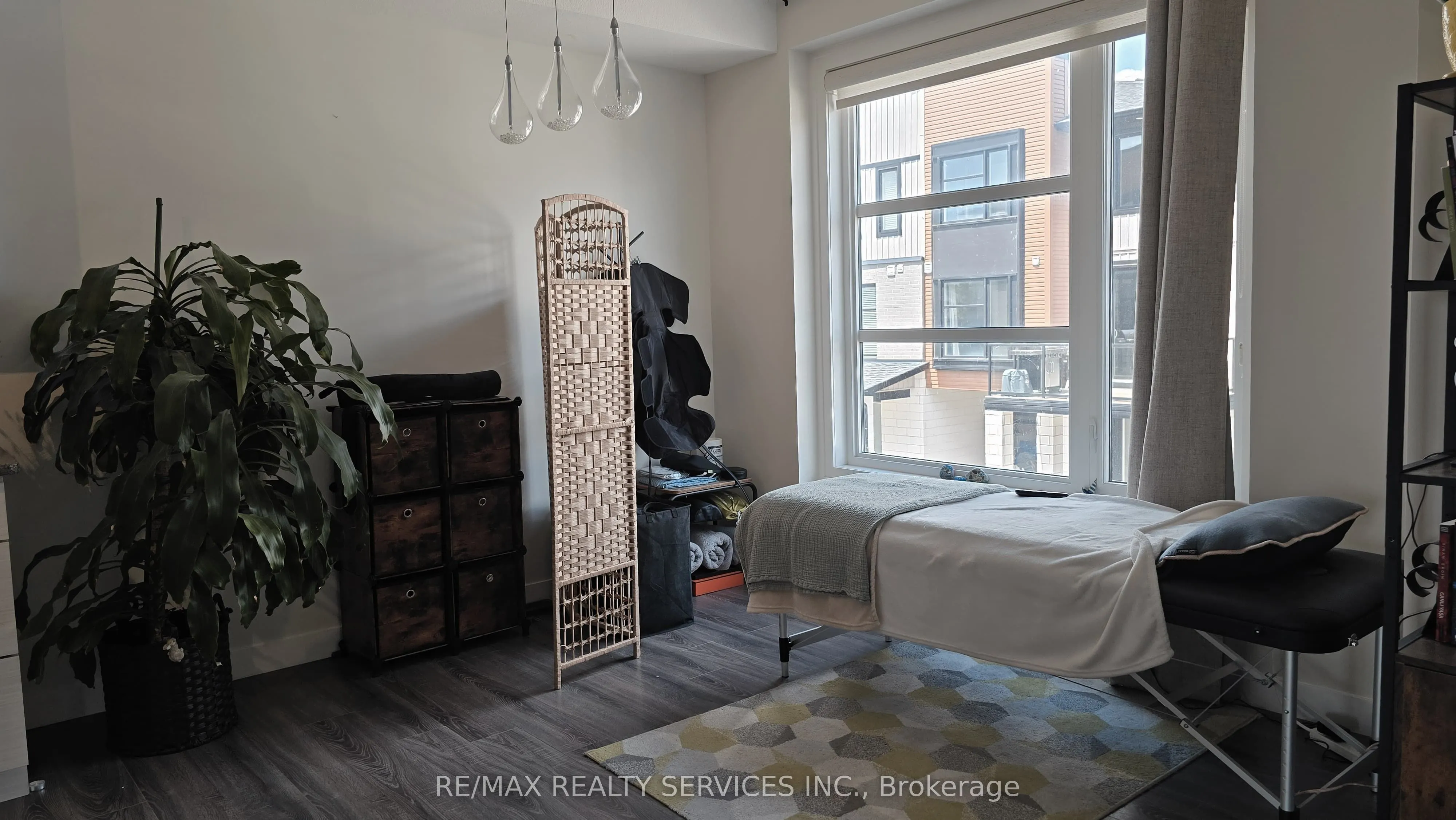 895 Sarnia Road, #895