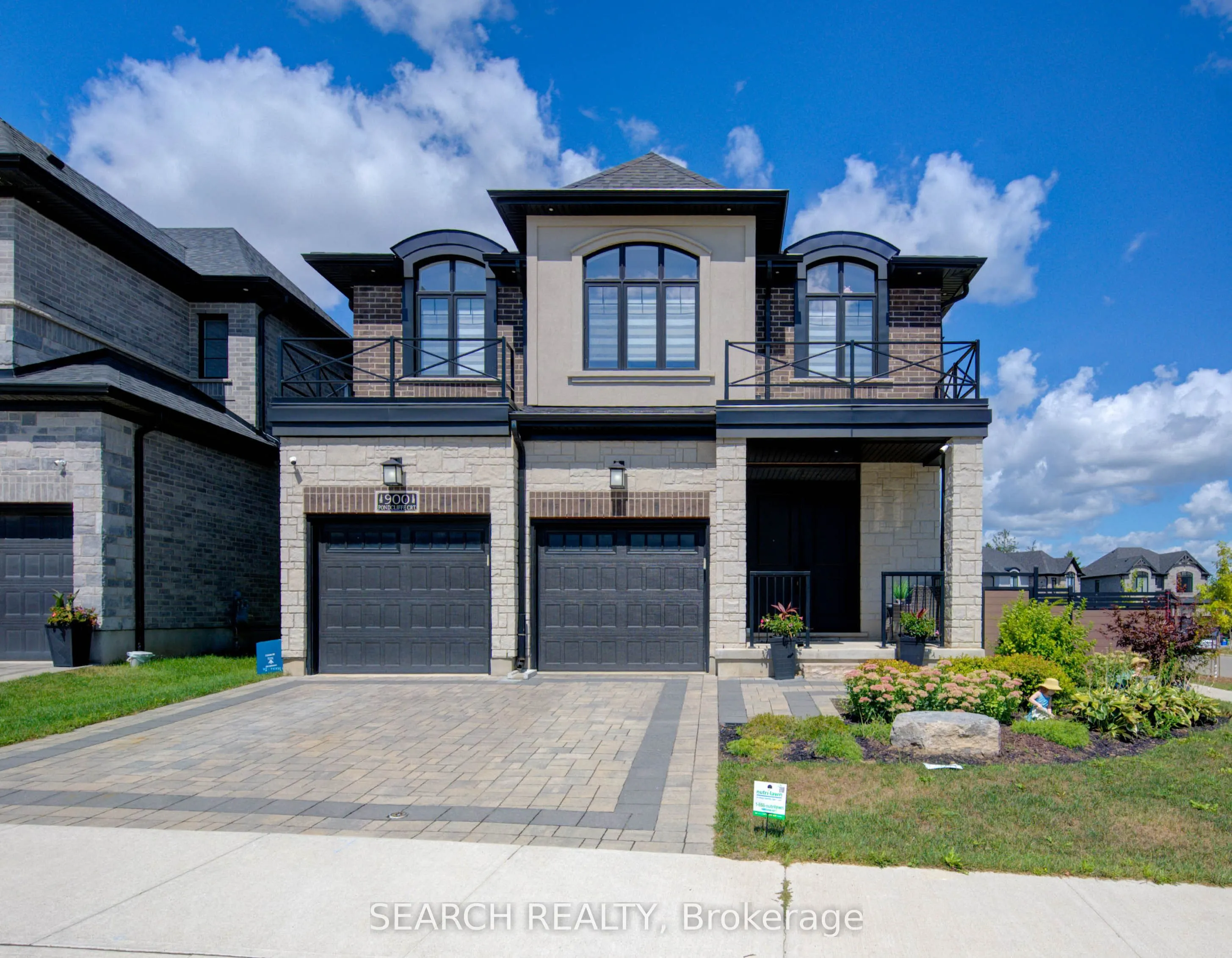 900 Pondcliffe Court