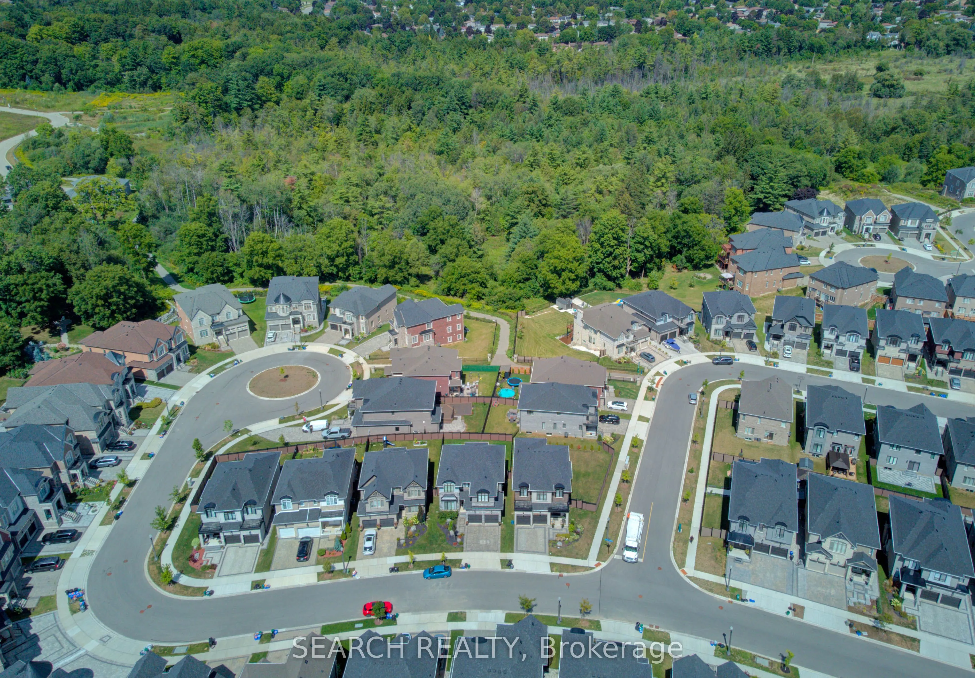 900 Pondcliffe Court
