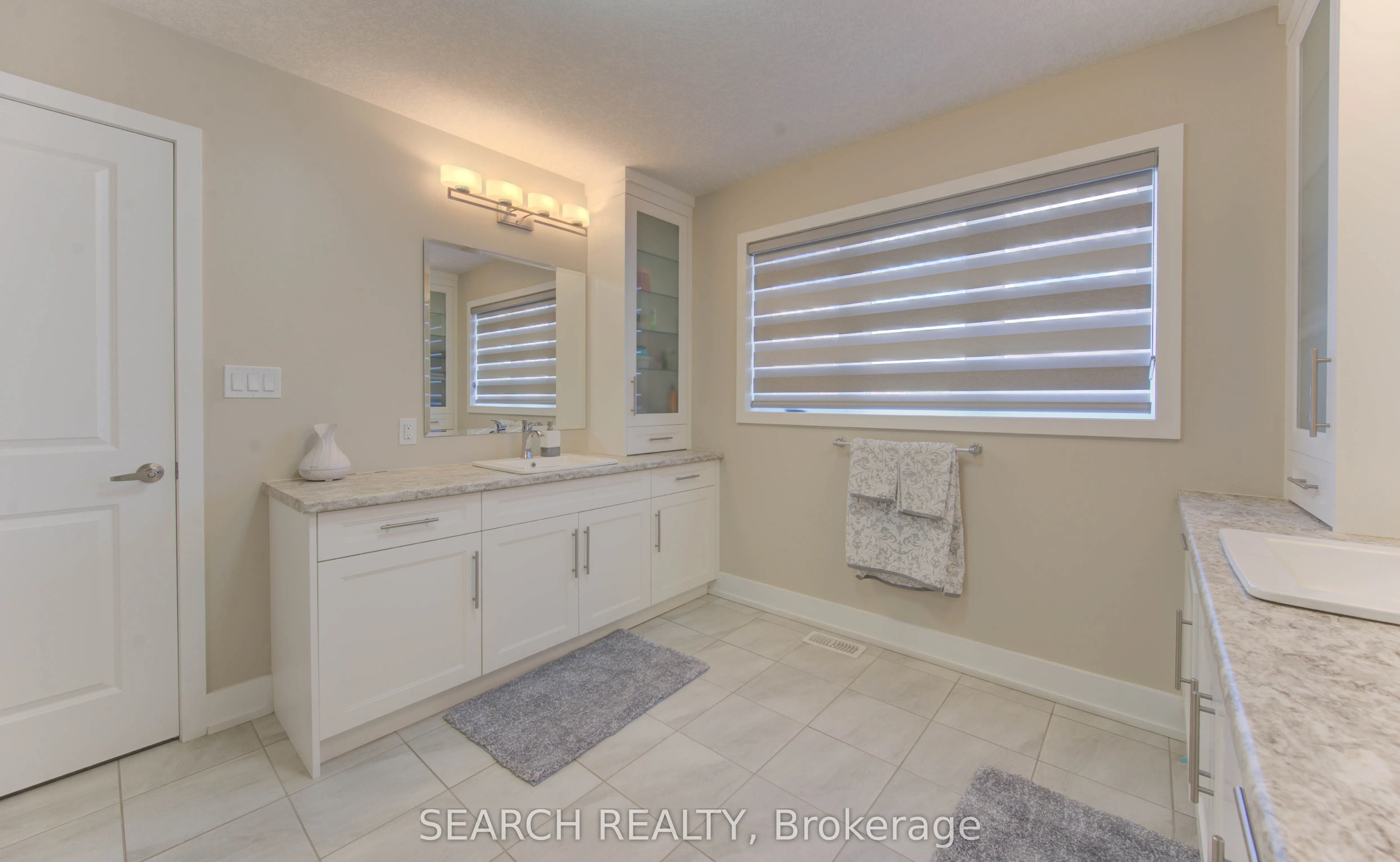 900 Pondcliffe Court