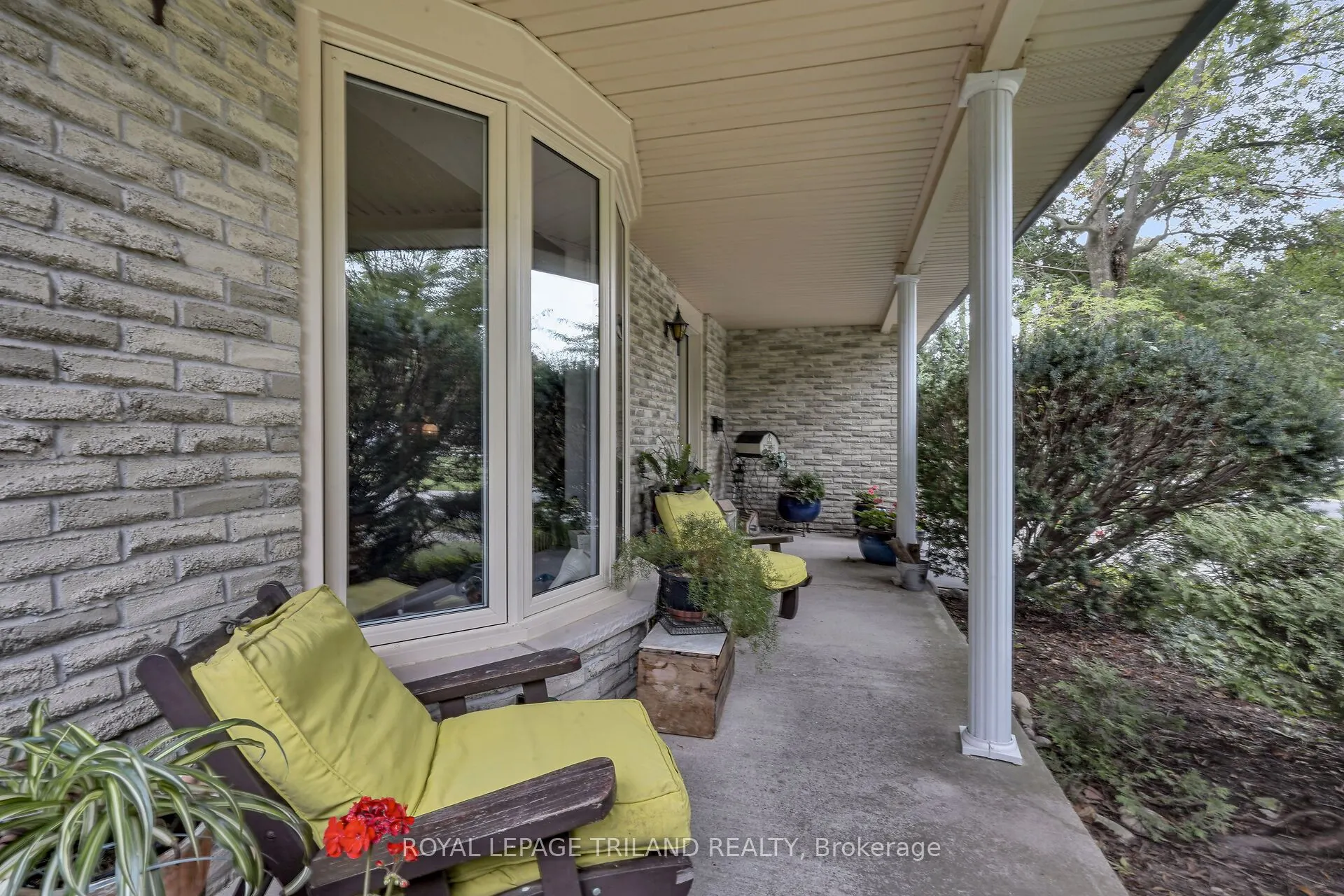 12 Kinnear Crescent