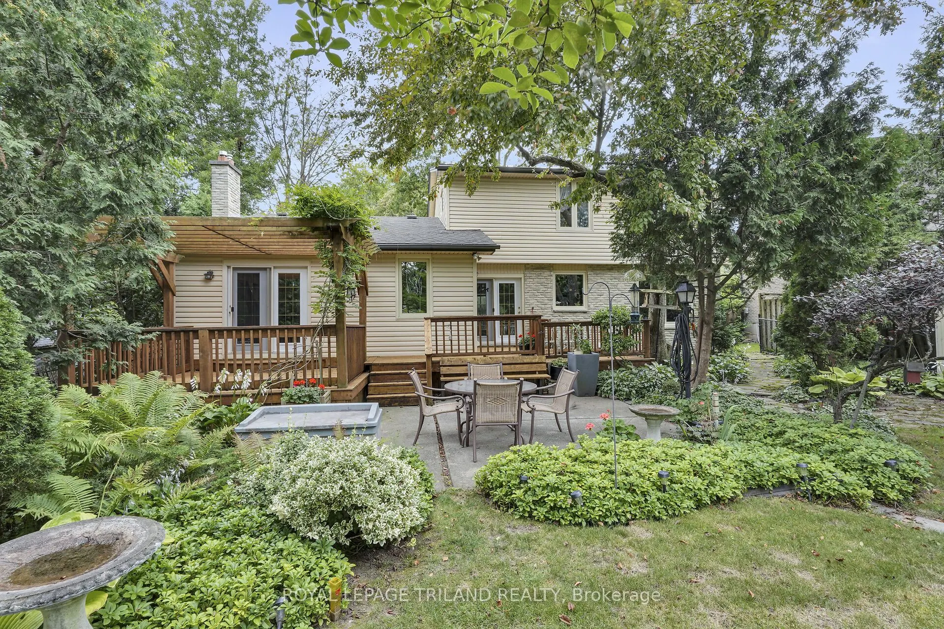 12 Kinnear Crescent