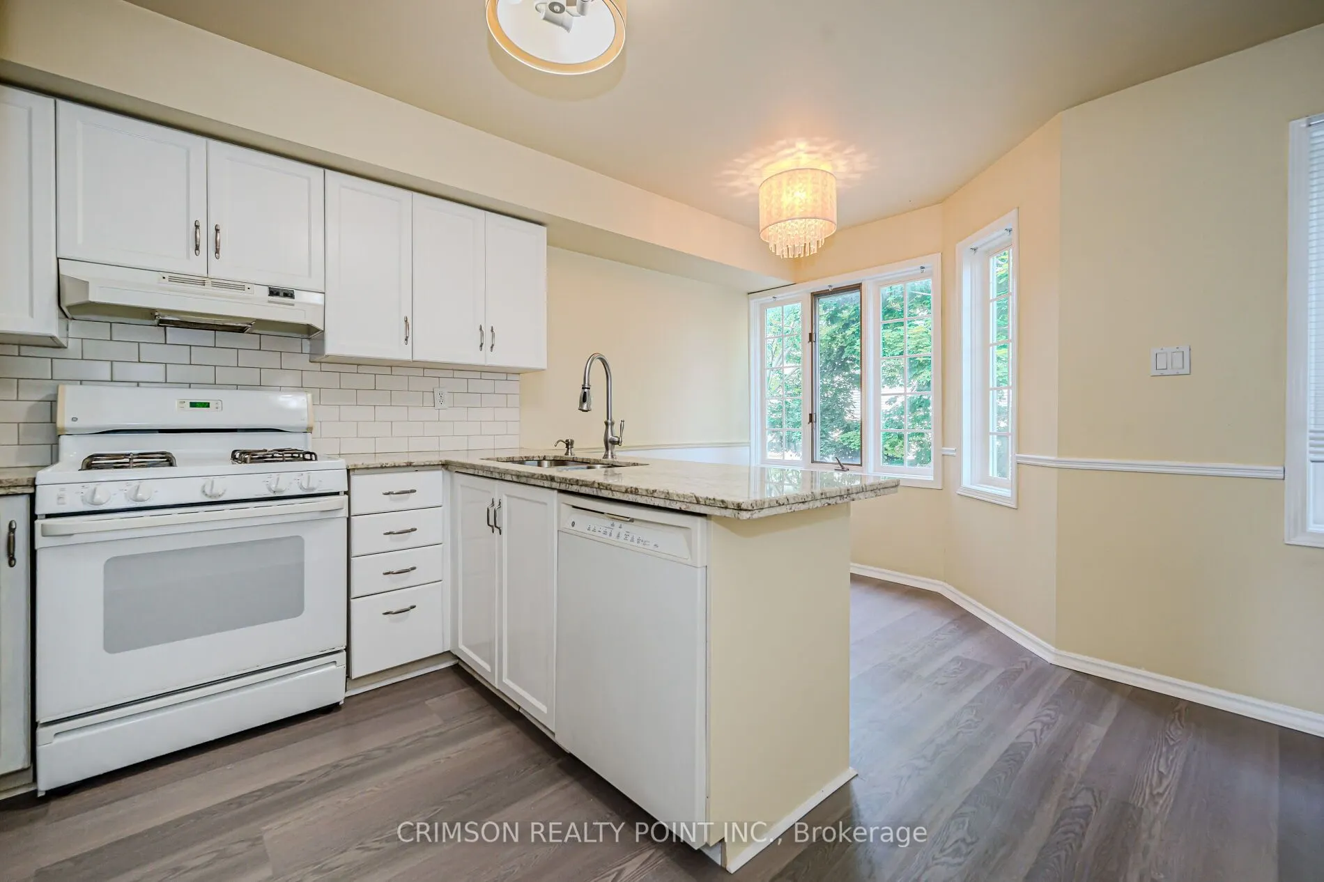 266 Limeridge Road E, #7