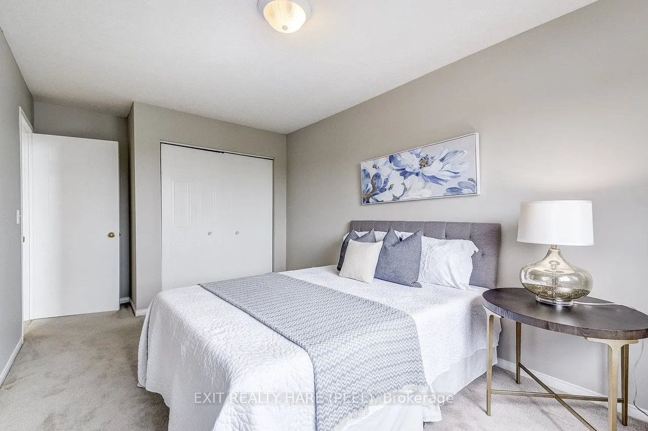 24 O'Connor Lane