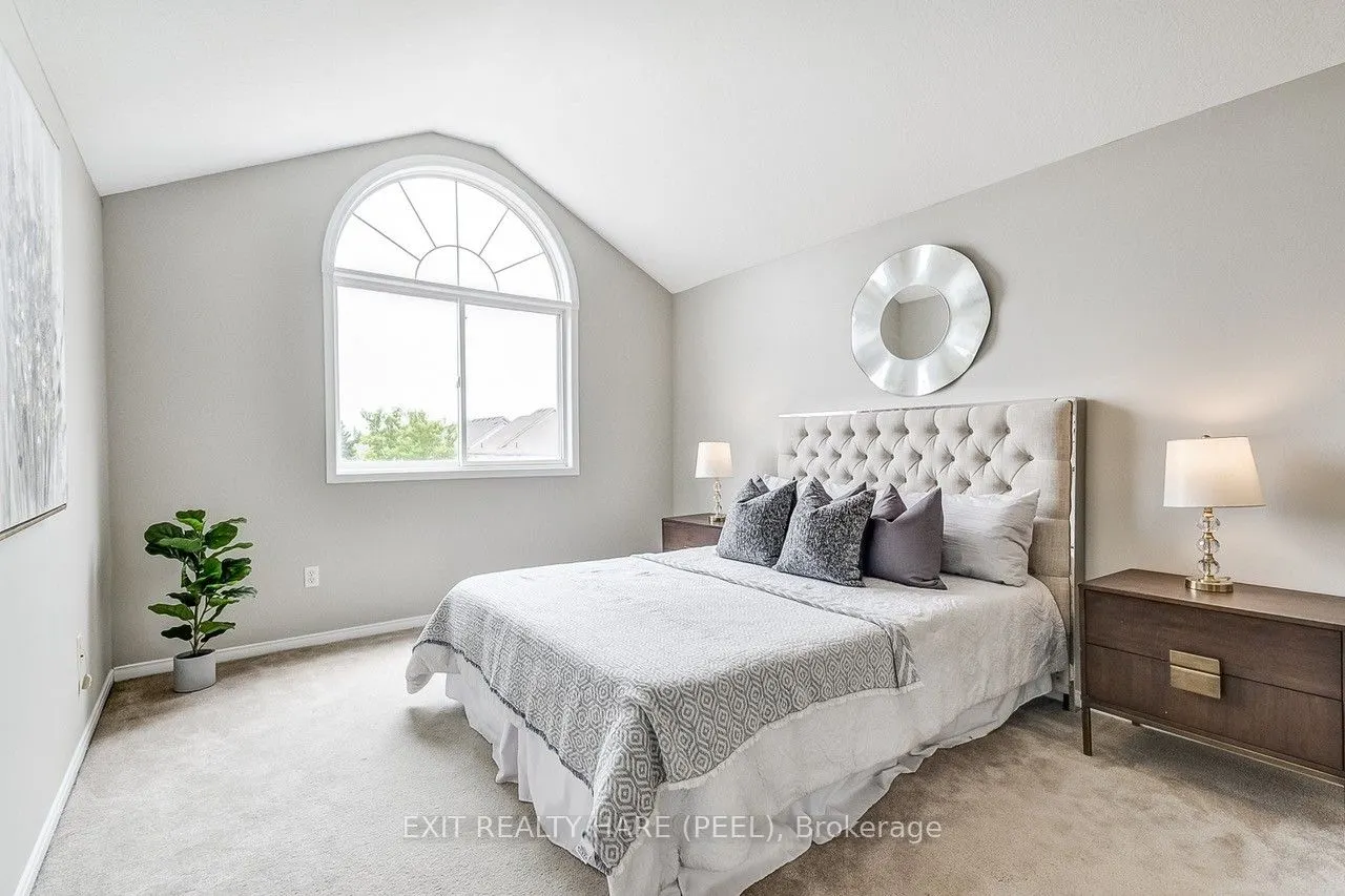 24 O'Connor Lane