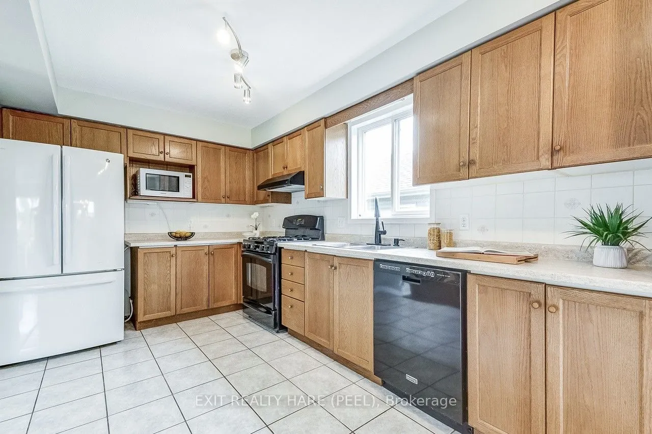 24 O'Connor Lane