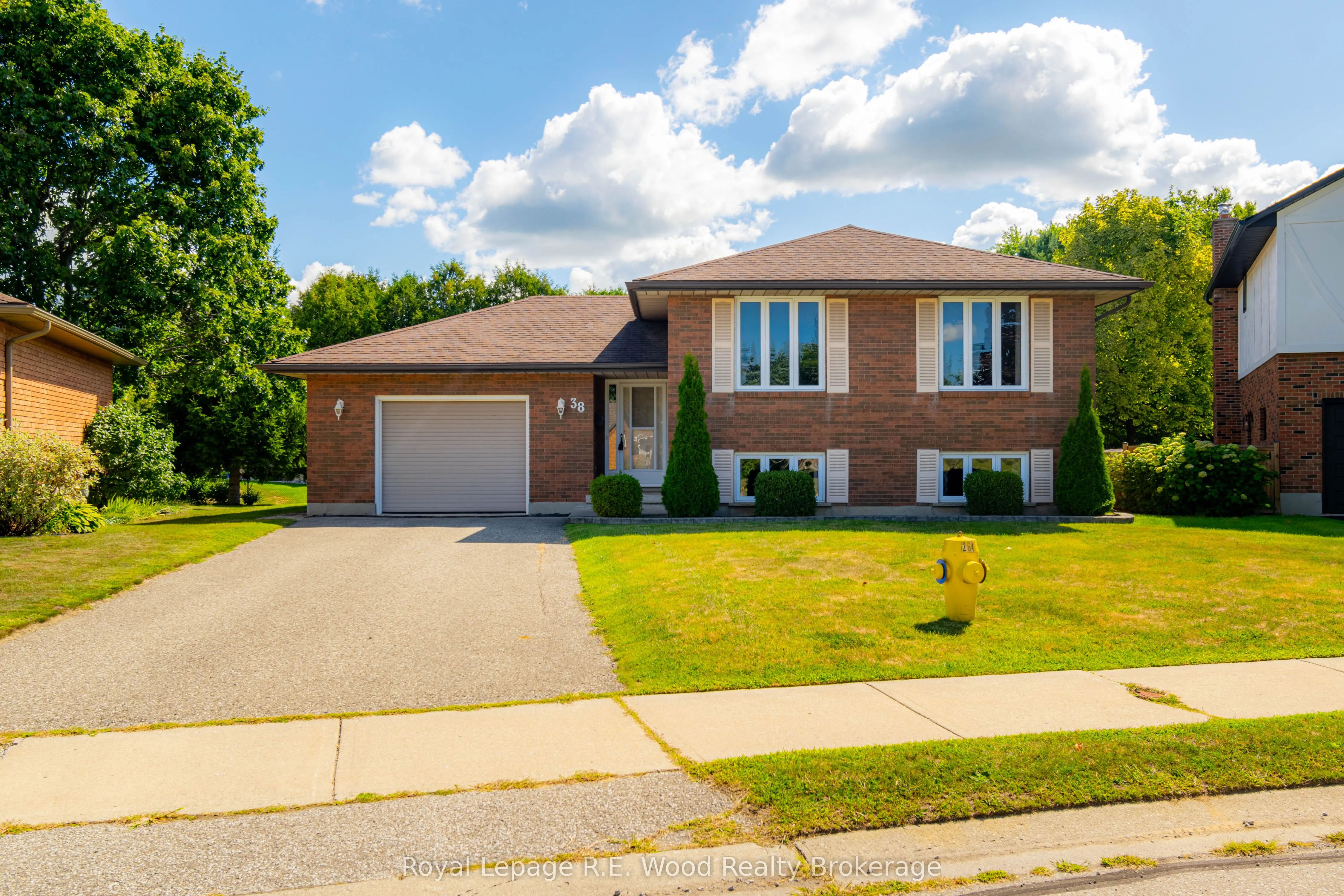 38 Denrich Avenue