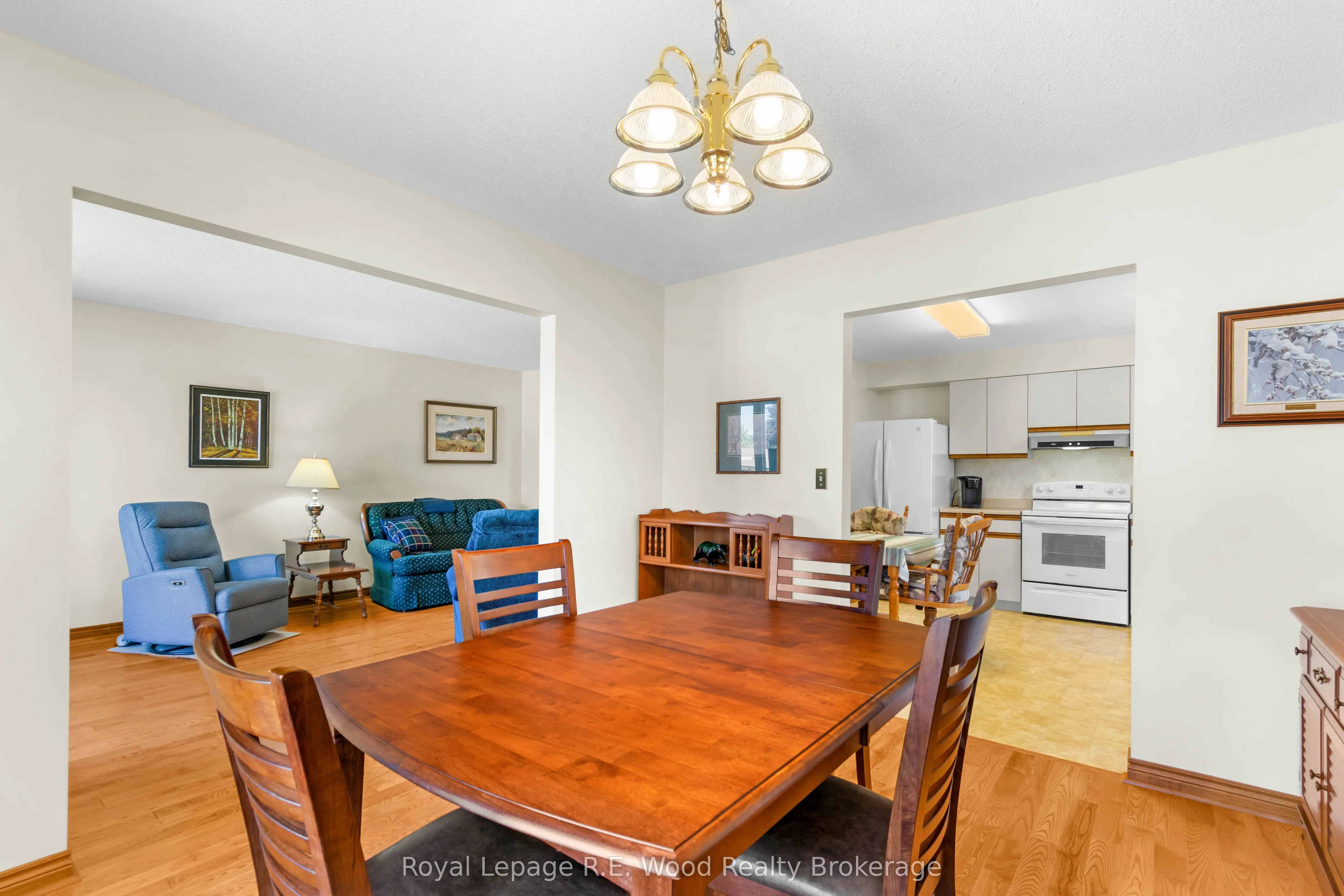 38 Denrich Avenue
