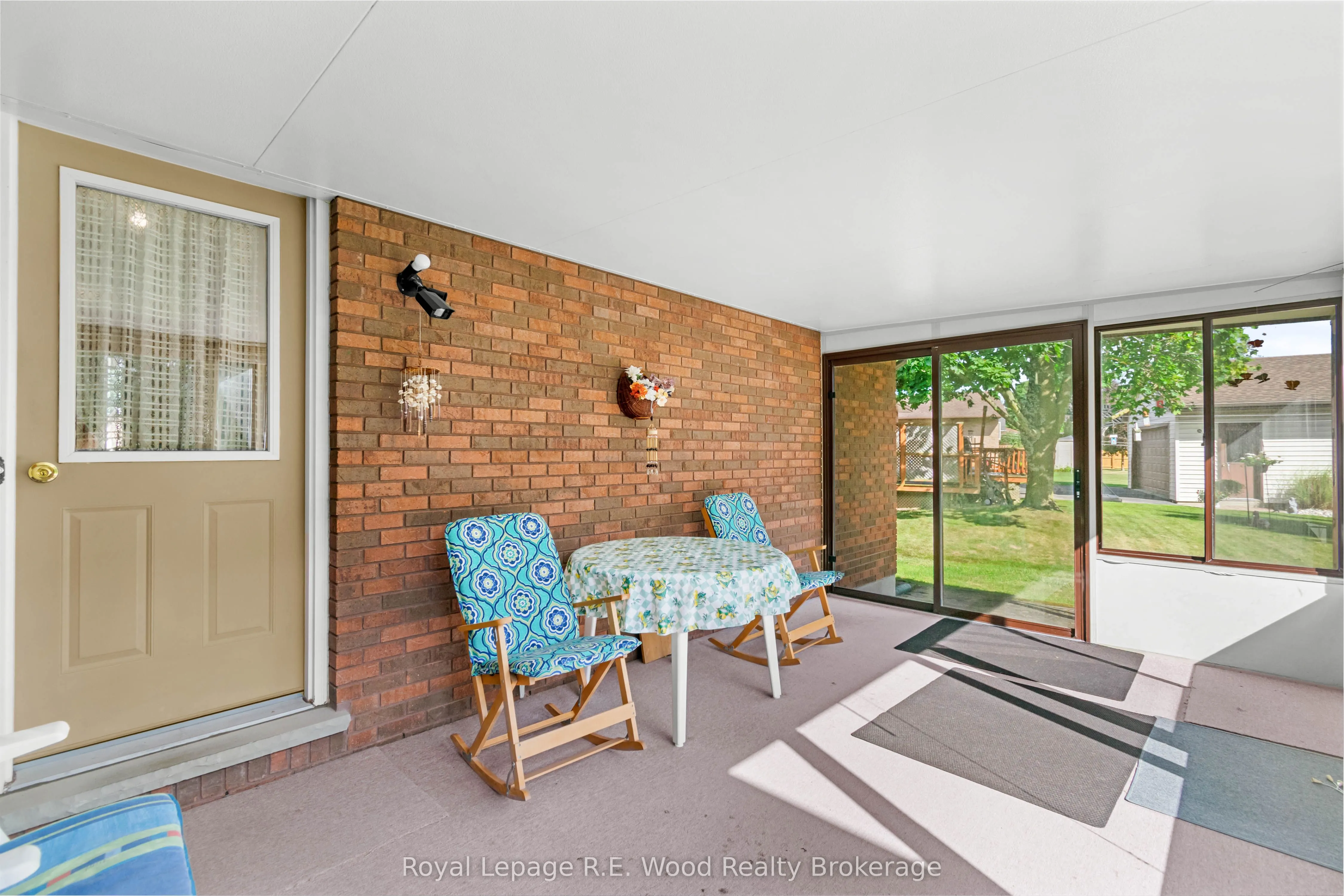 38 Denrich Avenue