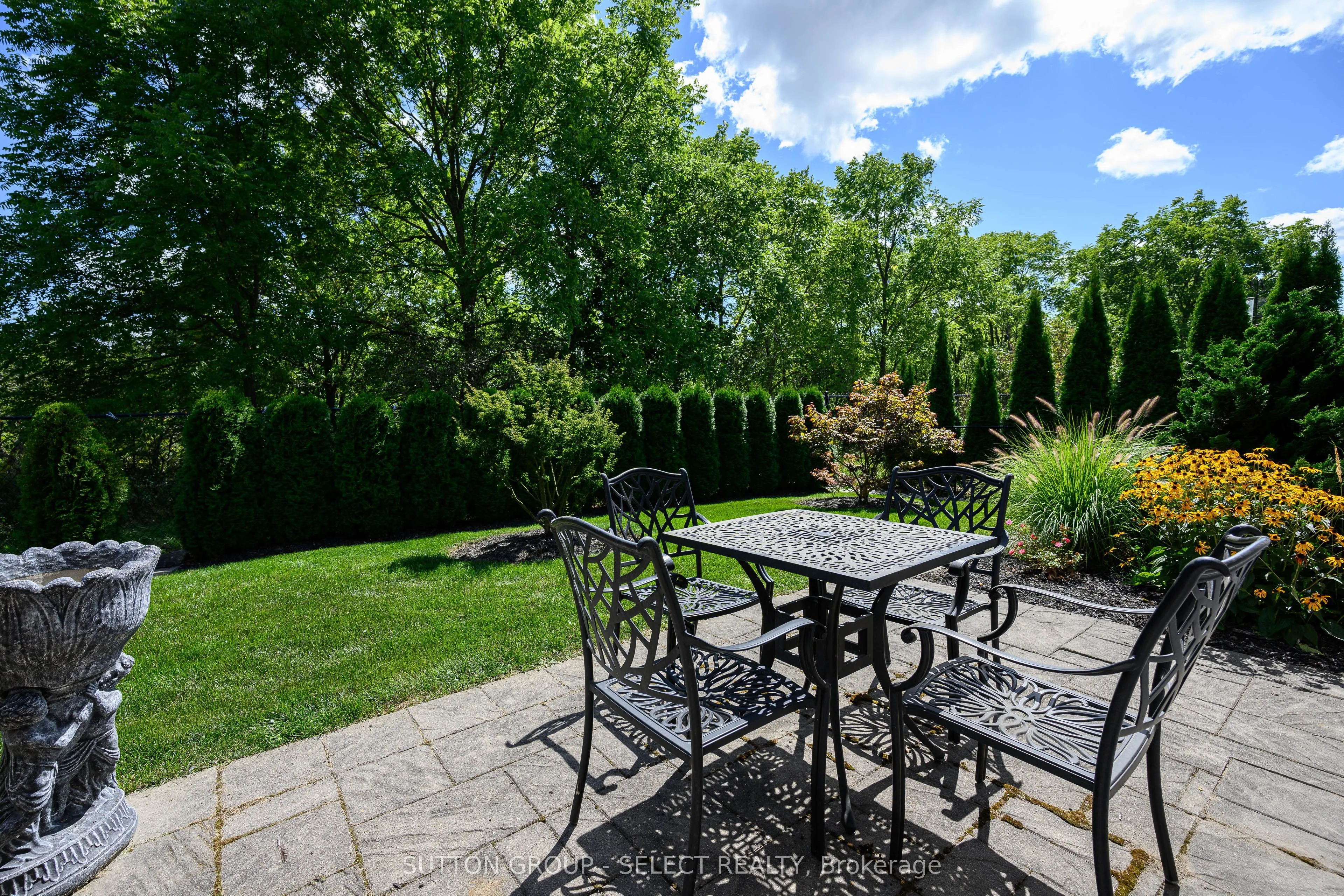 4 Deerfield Court