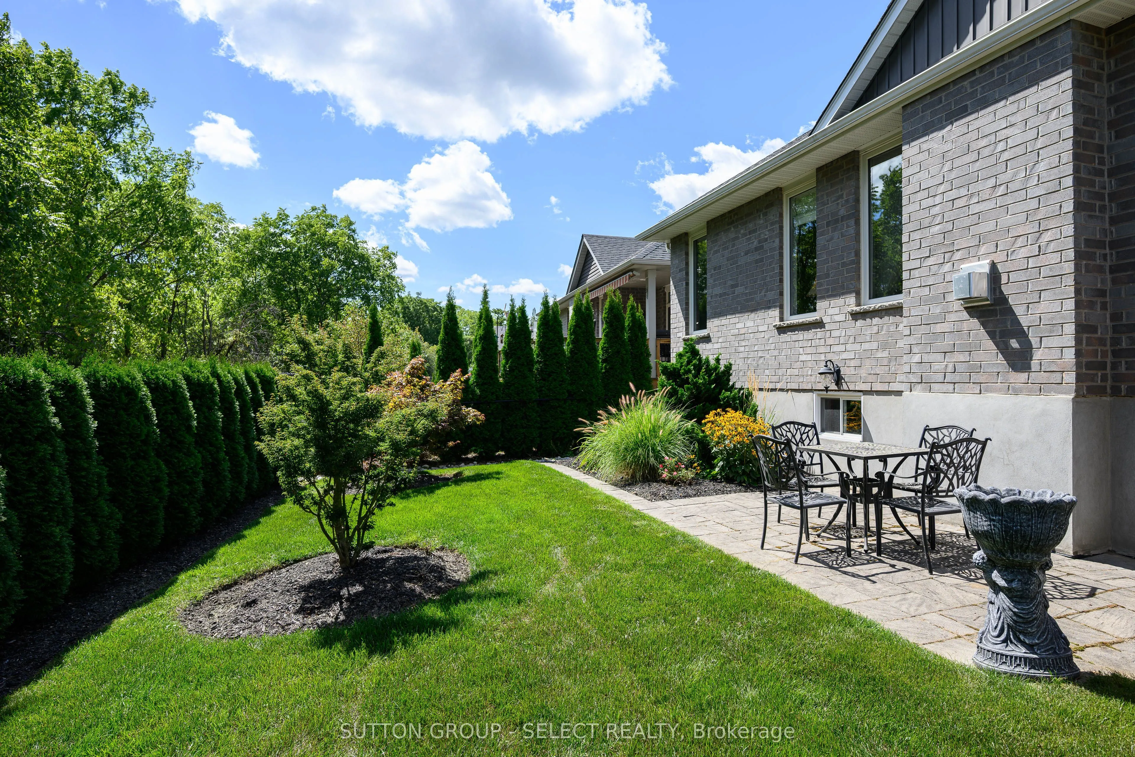 4 Deerfield Court