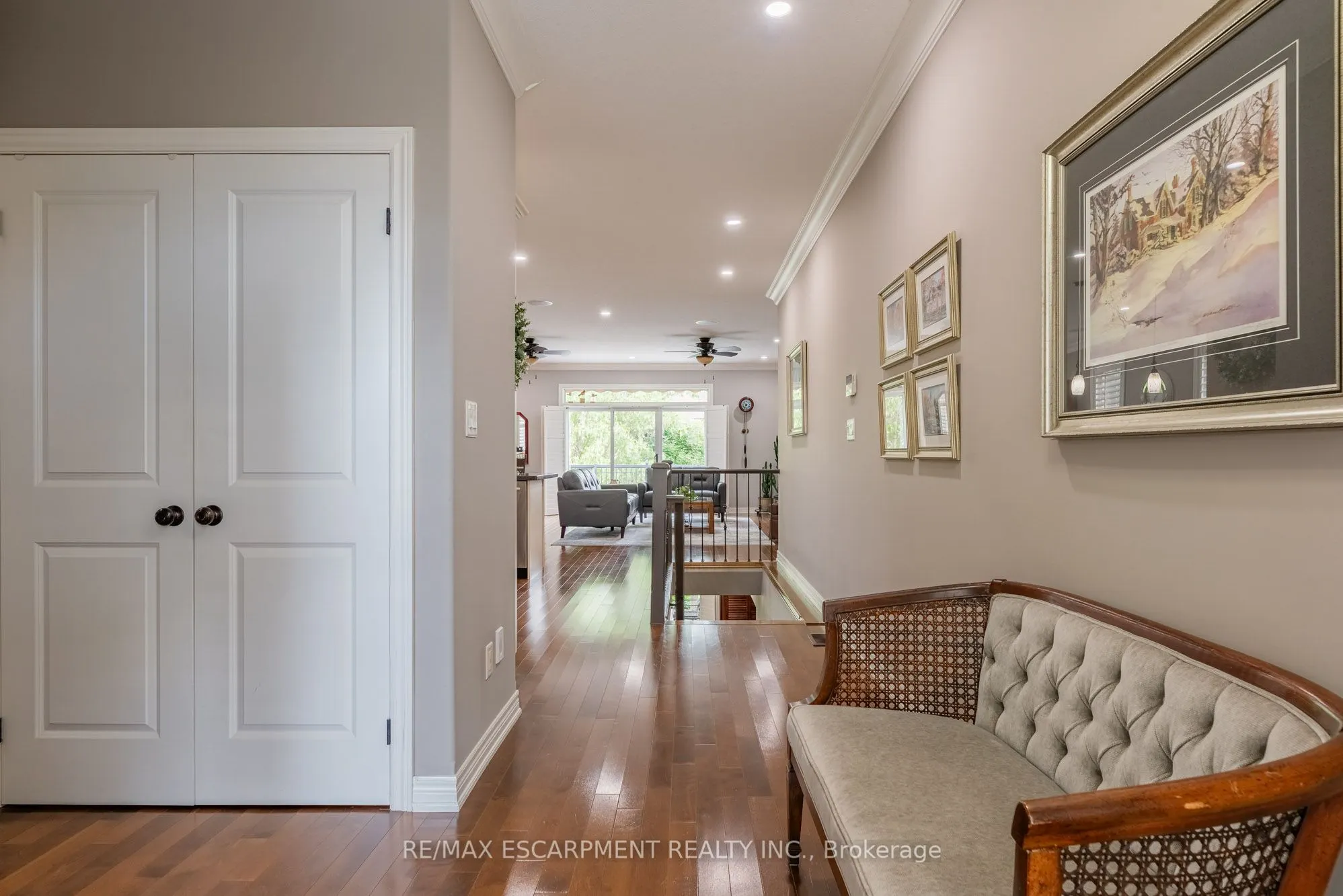 13 Iron Bridge Court
