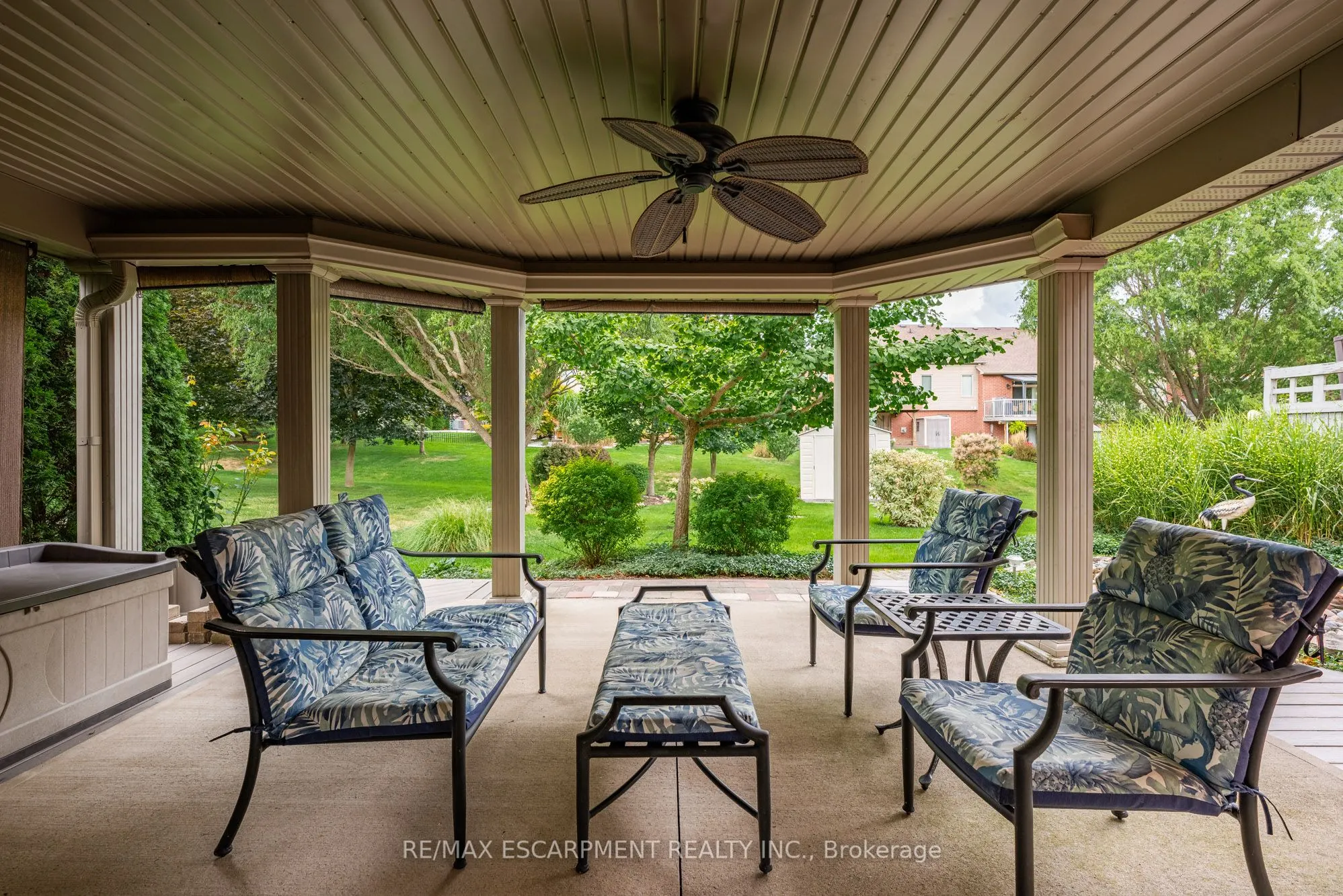 13 Iron Bridge Court
