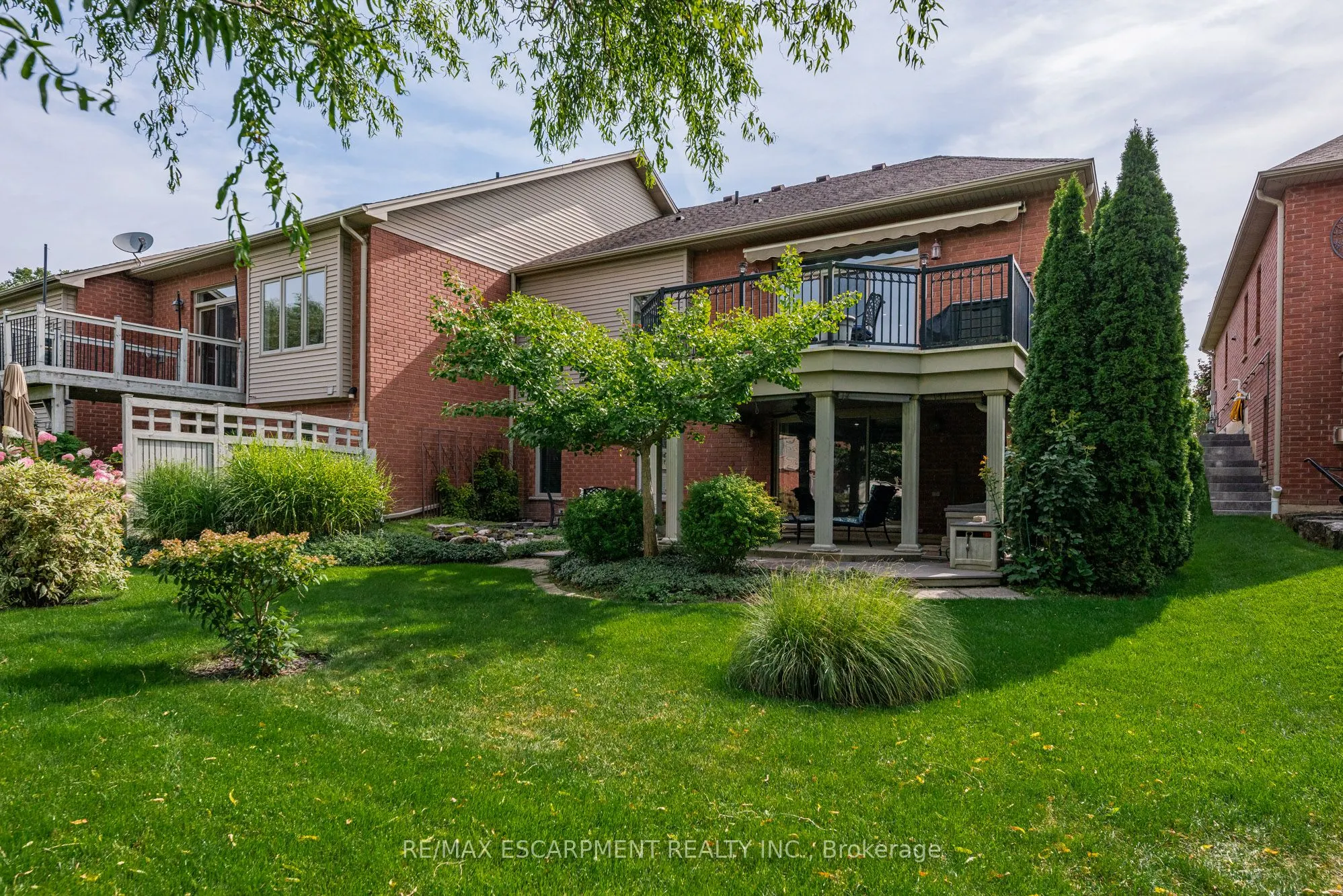 13 Iron Bridge Court
