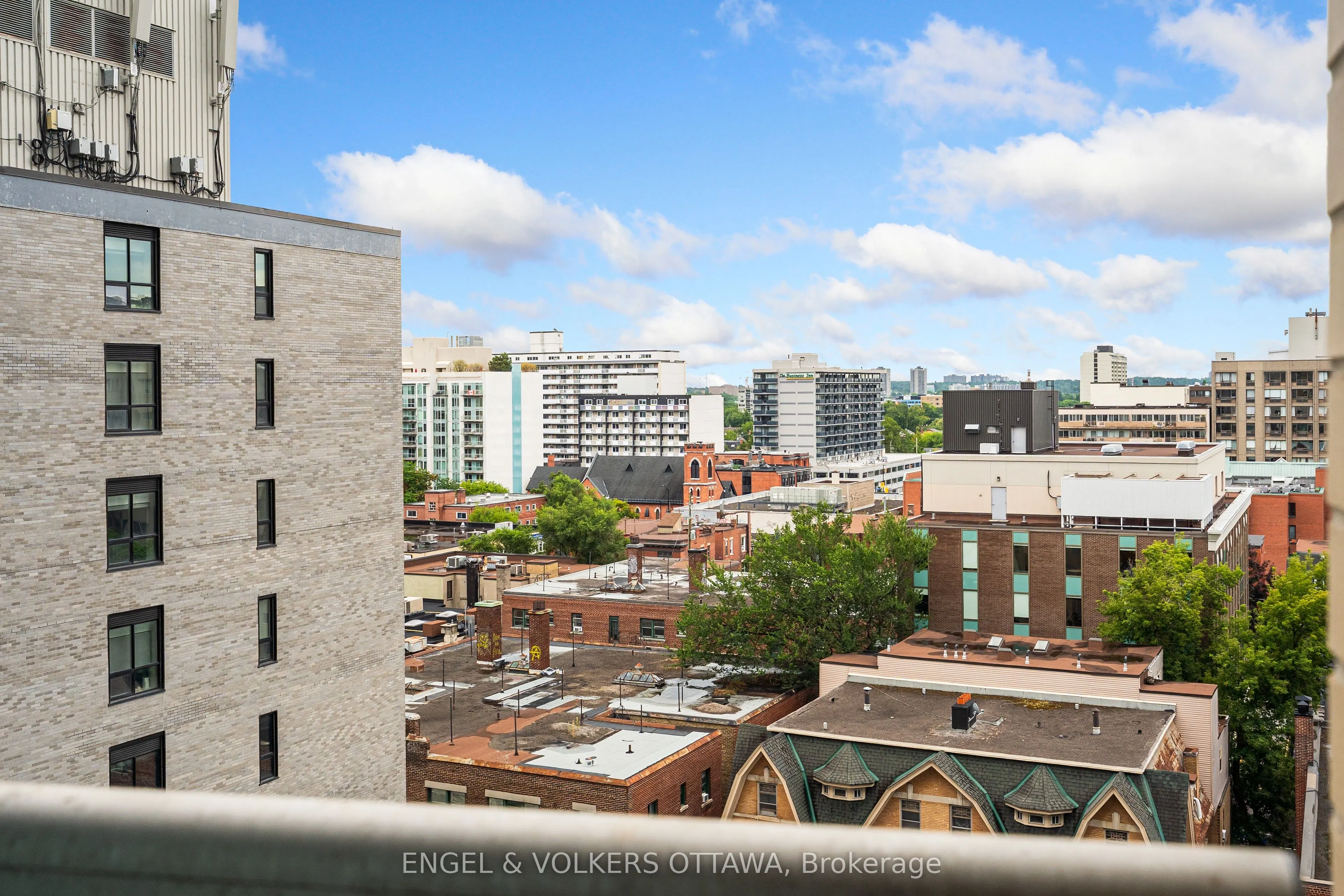 40 Nepean Street, #907