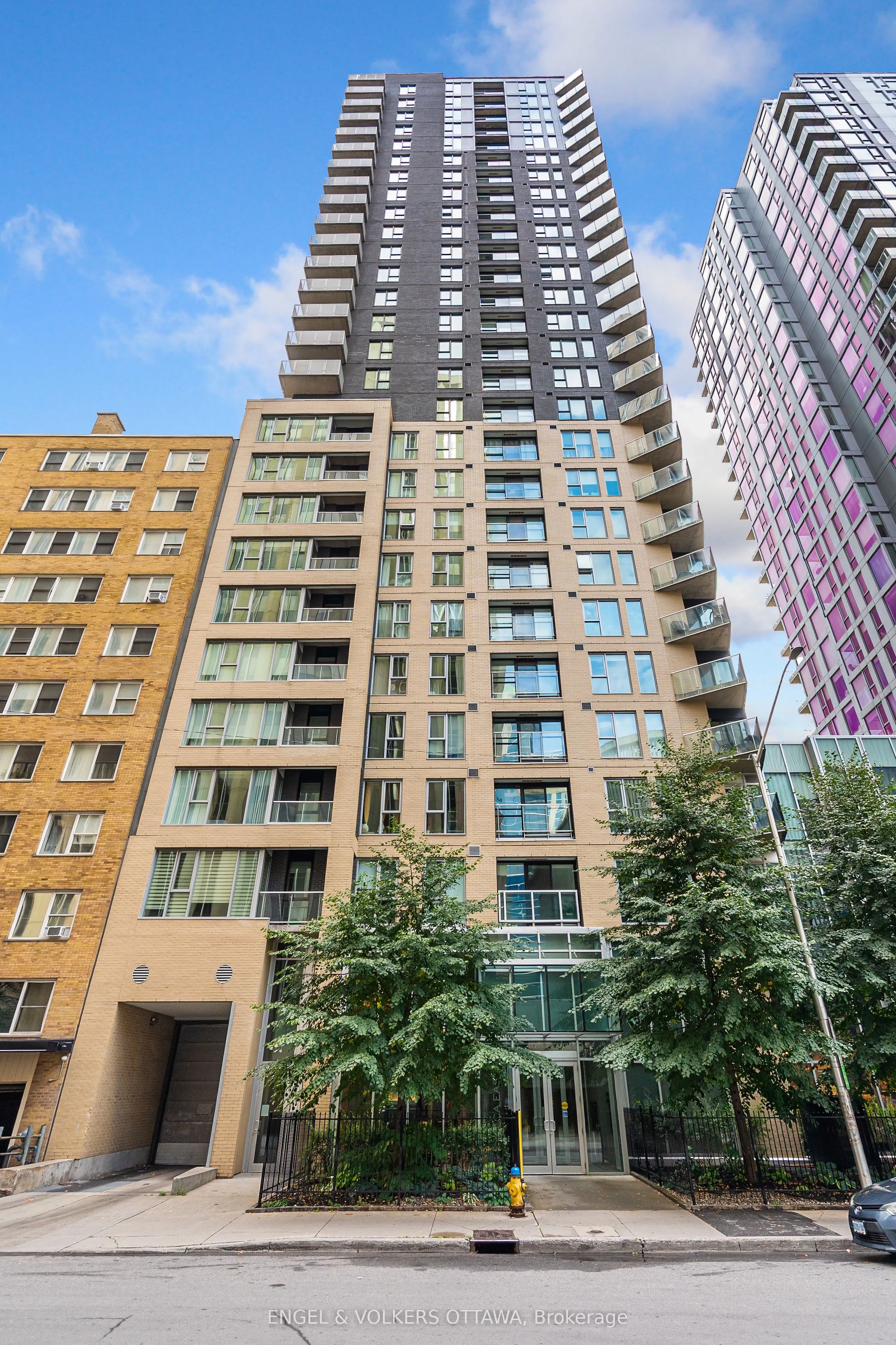 40 Nepean Street, #907