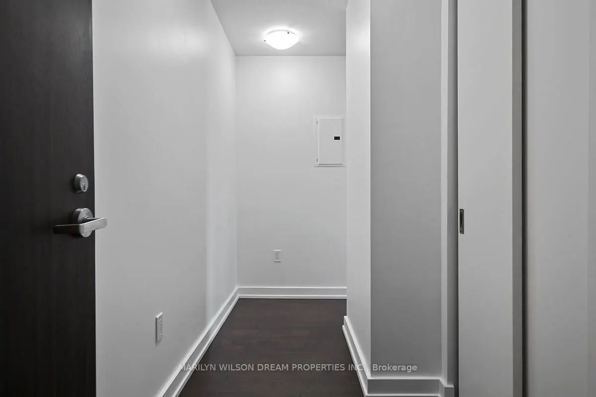 111 Champagne Avenue S, #1101