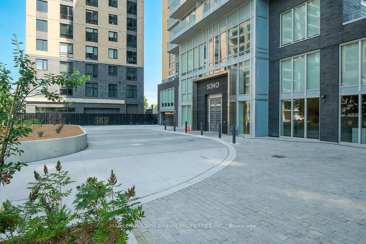 111 Champagne Avenue S, #1101