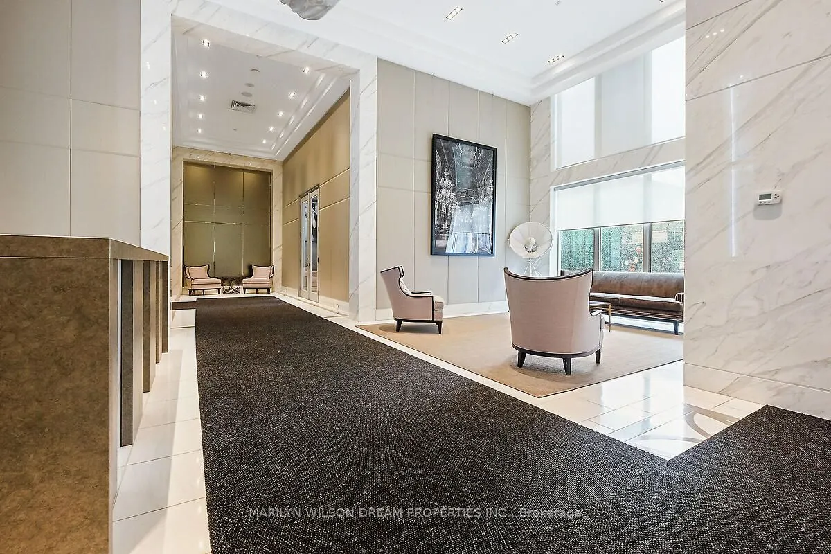 111 Champagne Avenue S, #1101