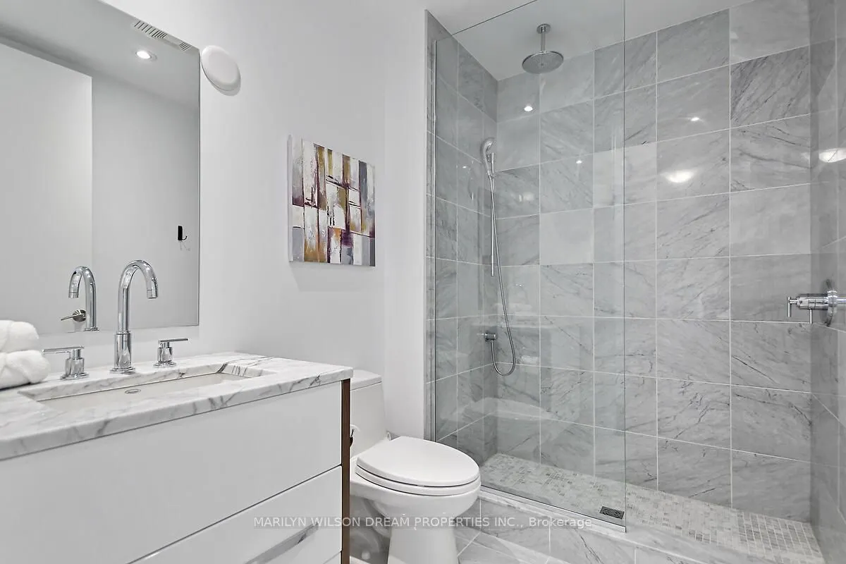 111 Champagne Avenue S, #1101