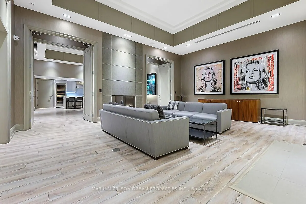 111 Champagne Avenue S, #1101