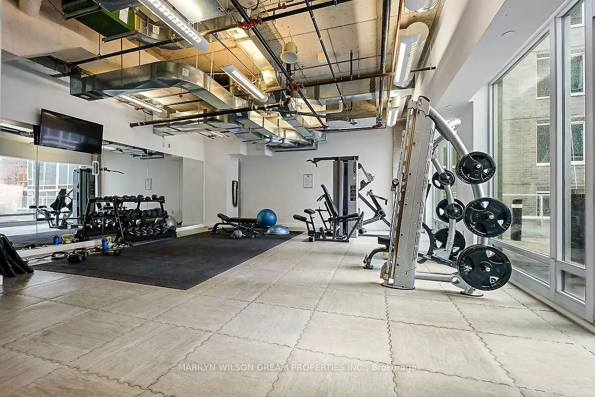 111 Champagne Avenue S, #1101