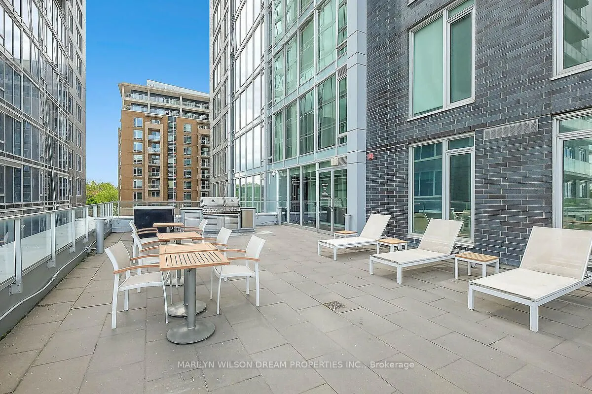 111 Champagne Avenue S, #1101