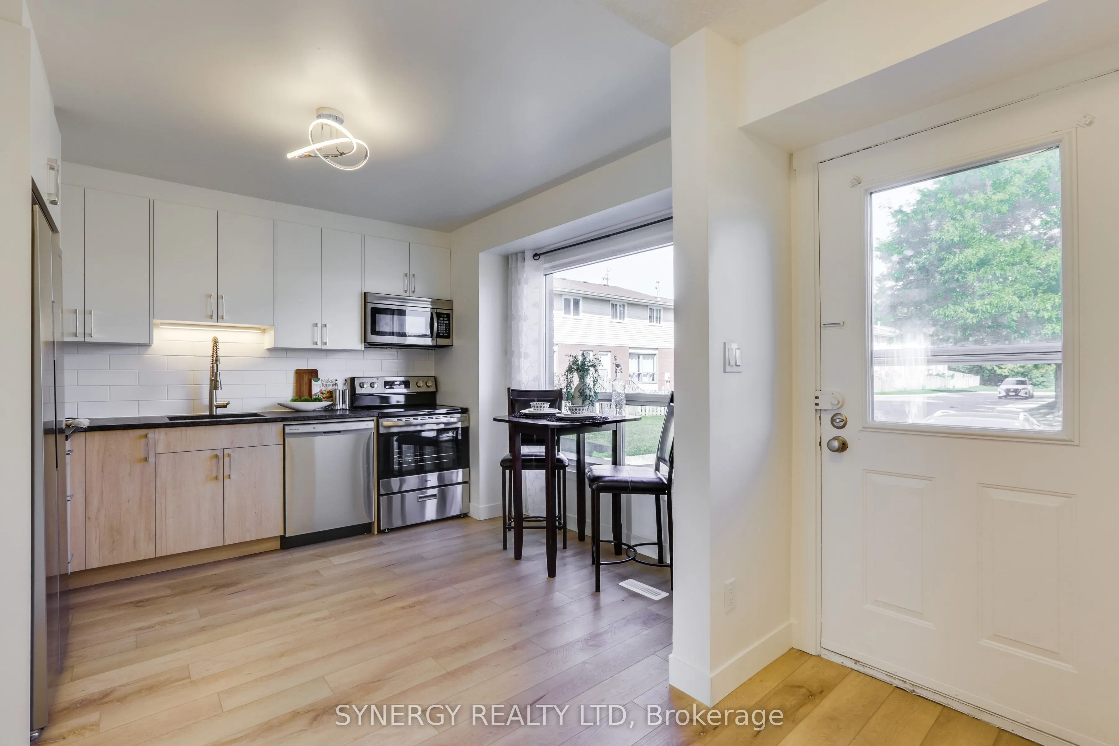 595 Third Street, #17