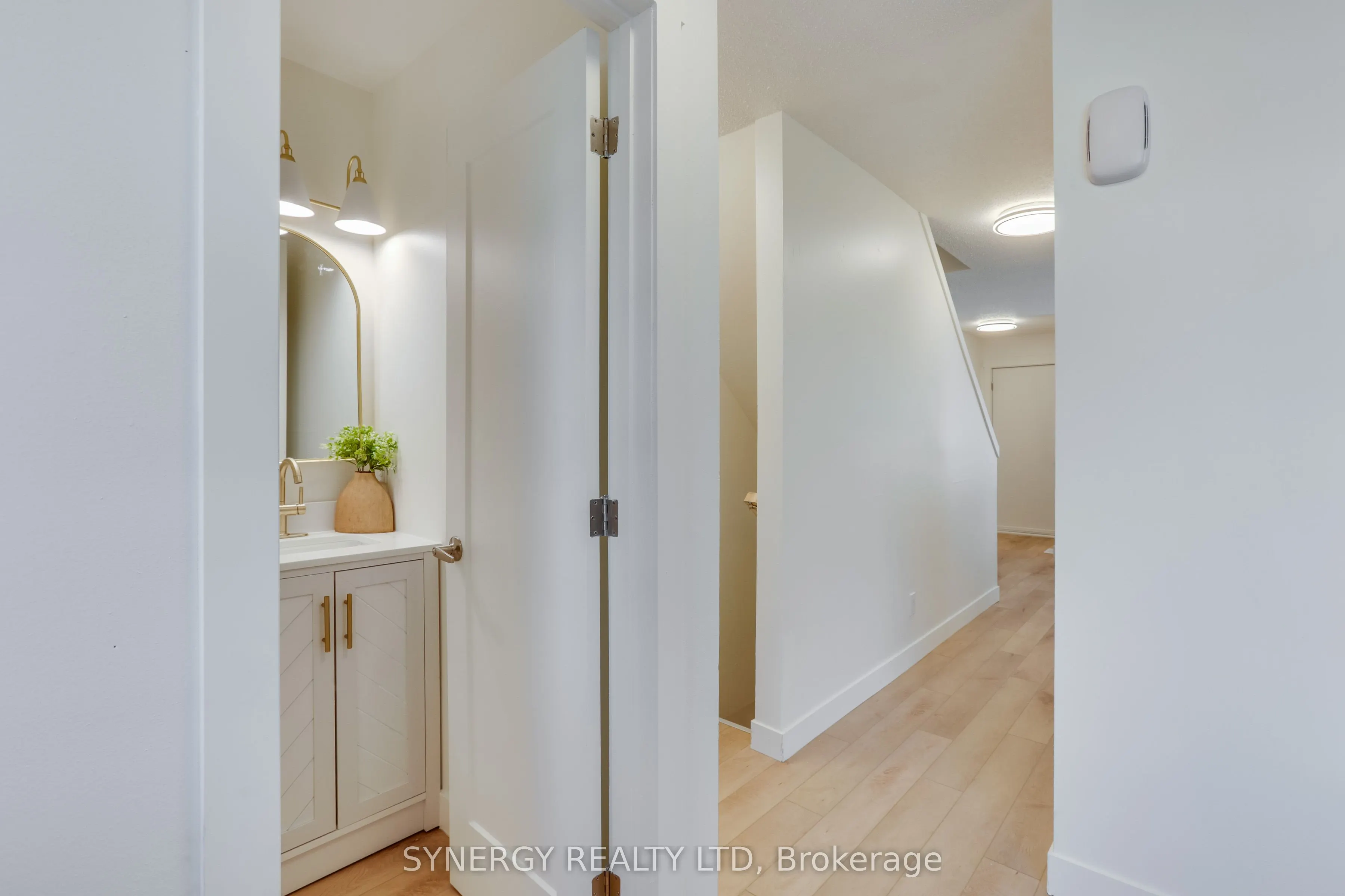 595 Third Street, #17