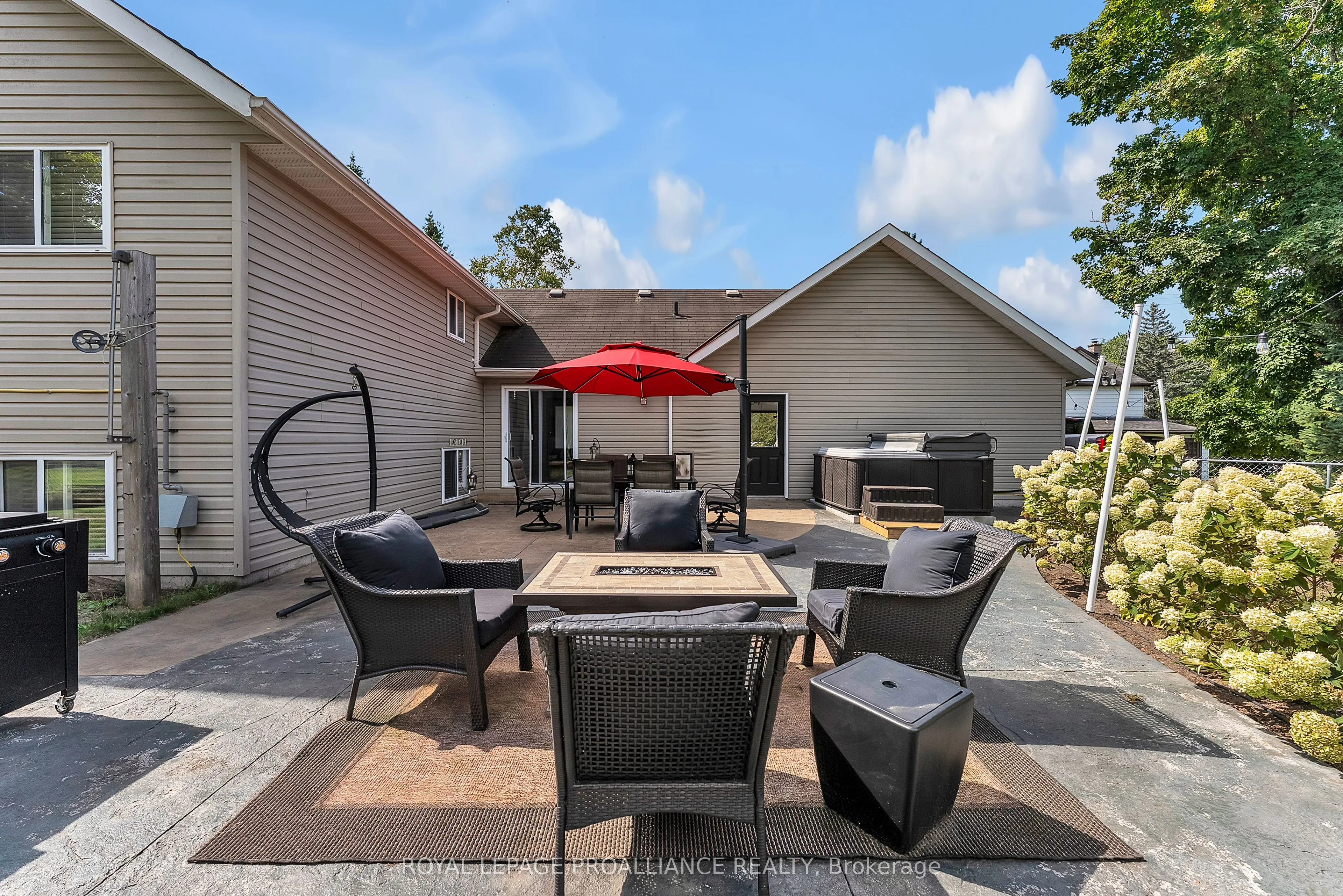 21859 Loyalist Parkway