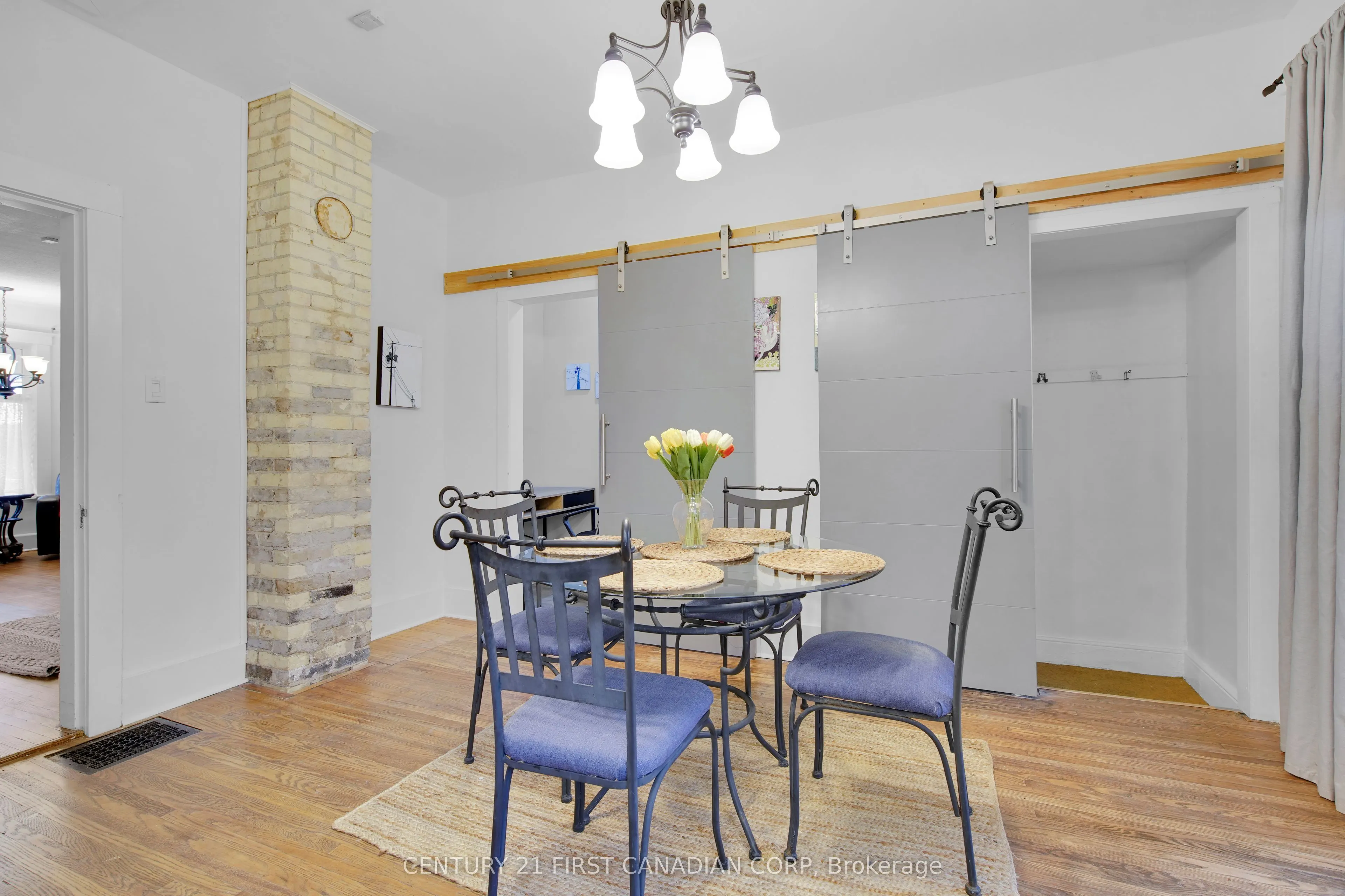 353 Cheapside Street