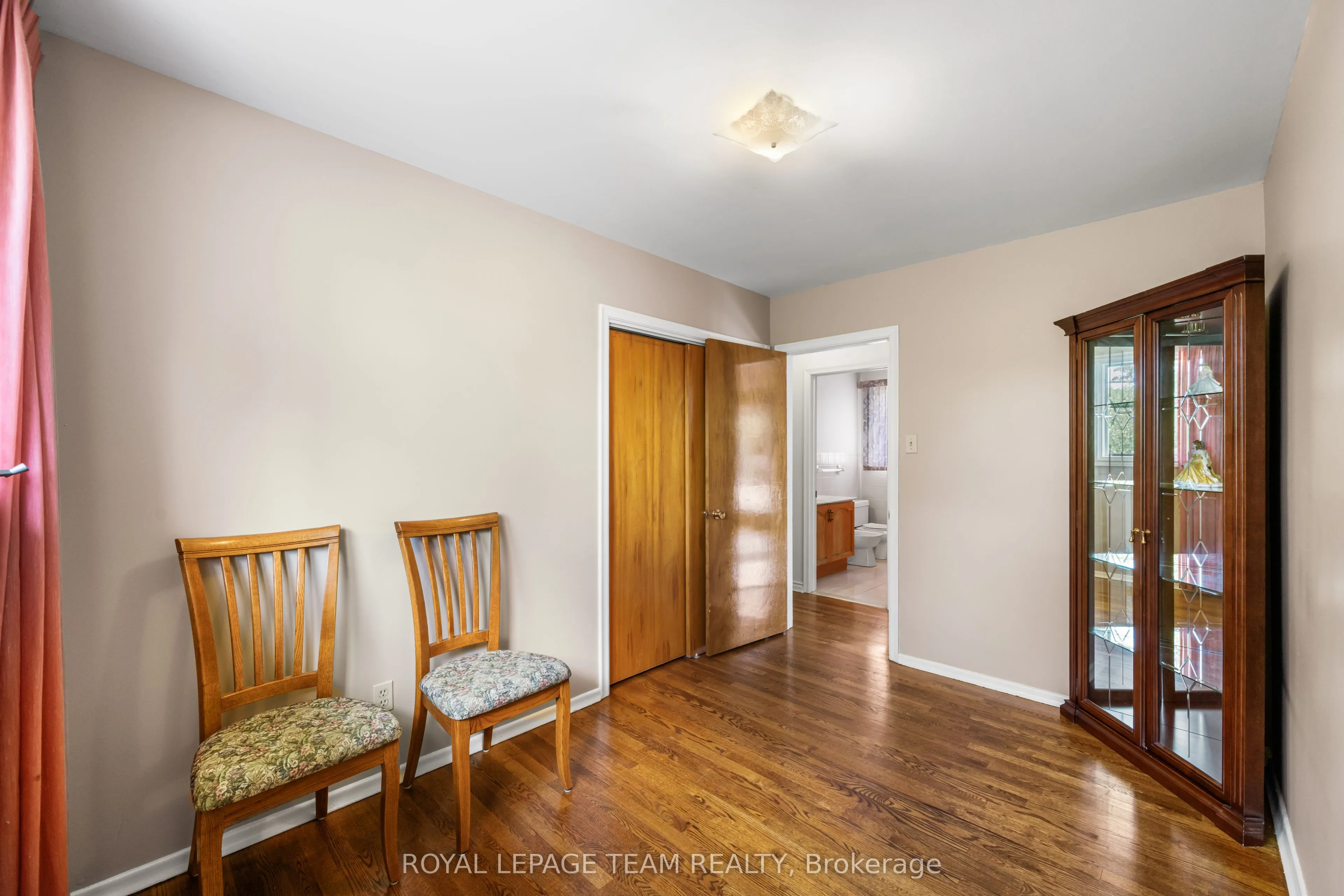 5 Spring Garden Avenue