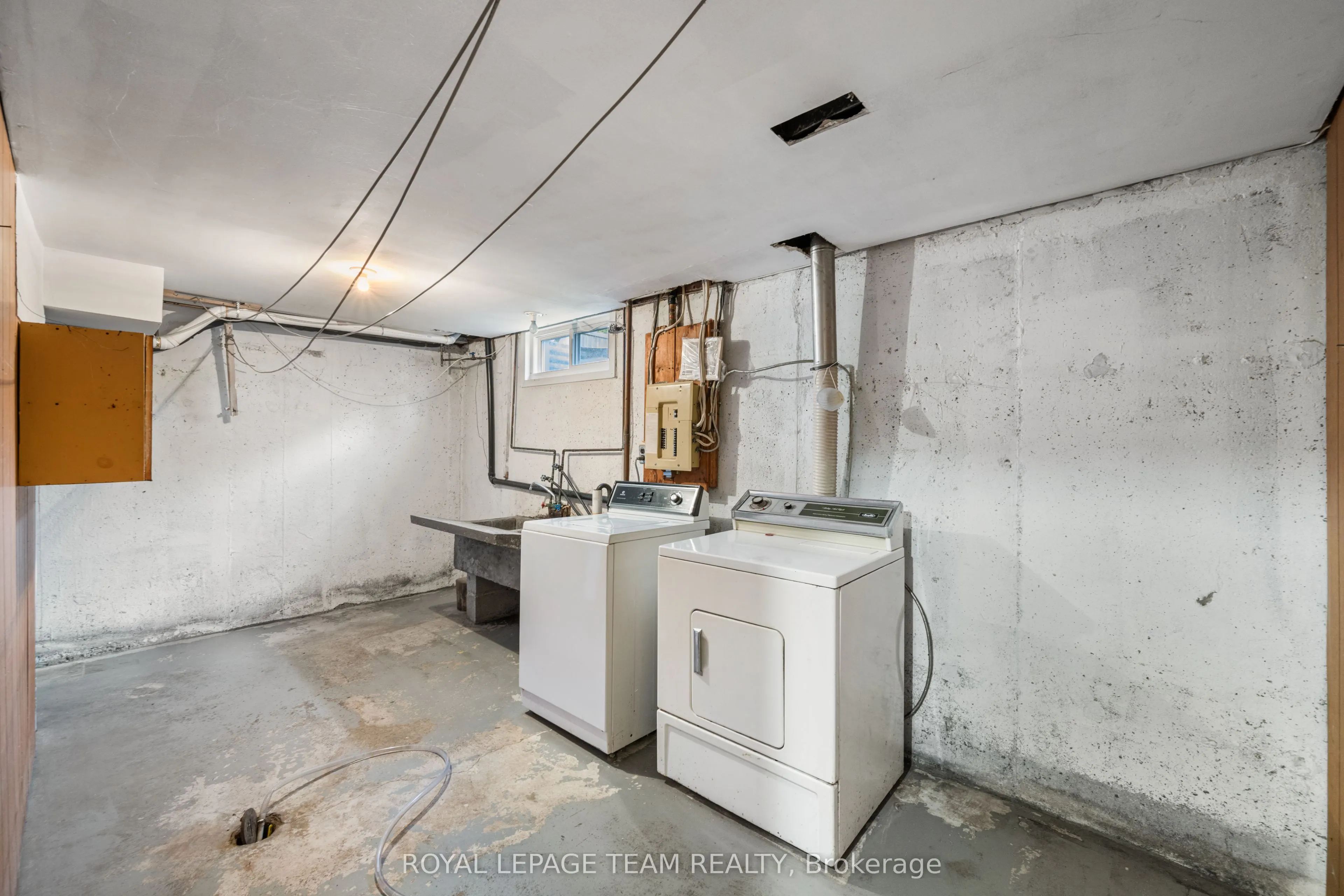 5 Spring Garden Avenue