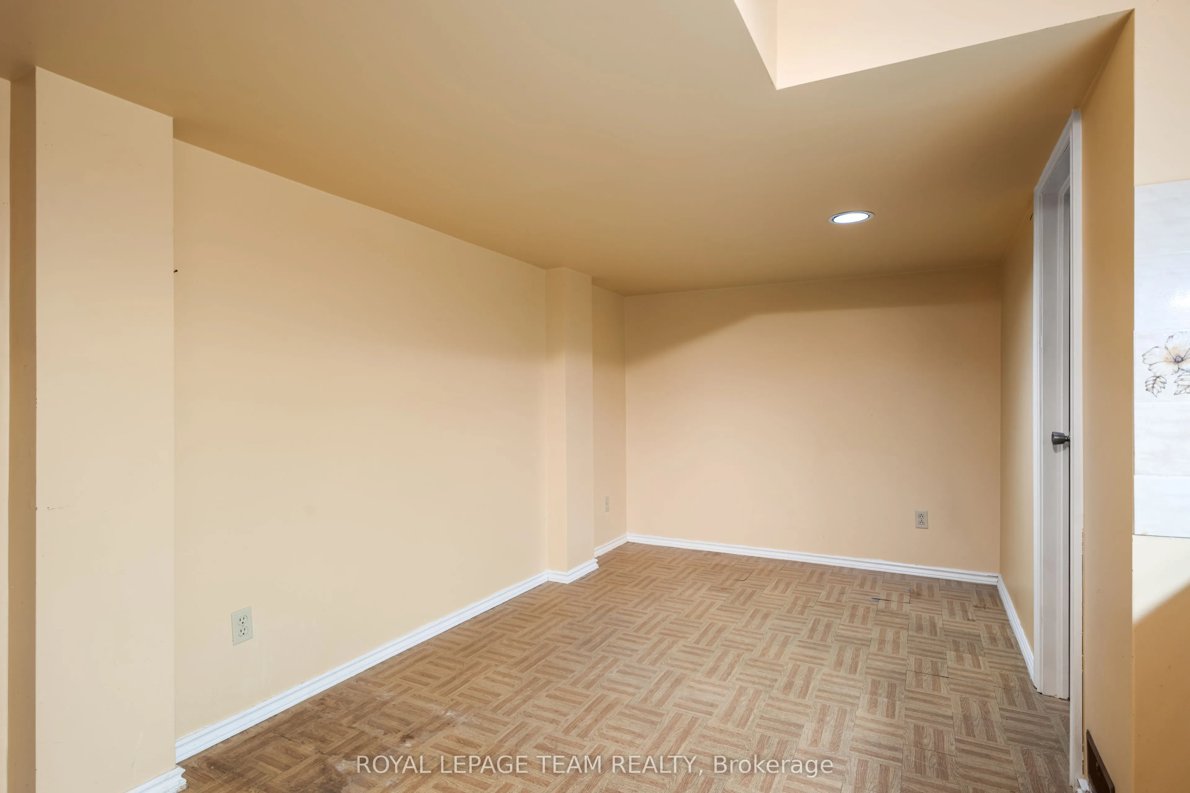 5 Spring Garden Avenue