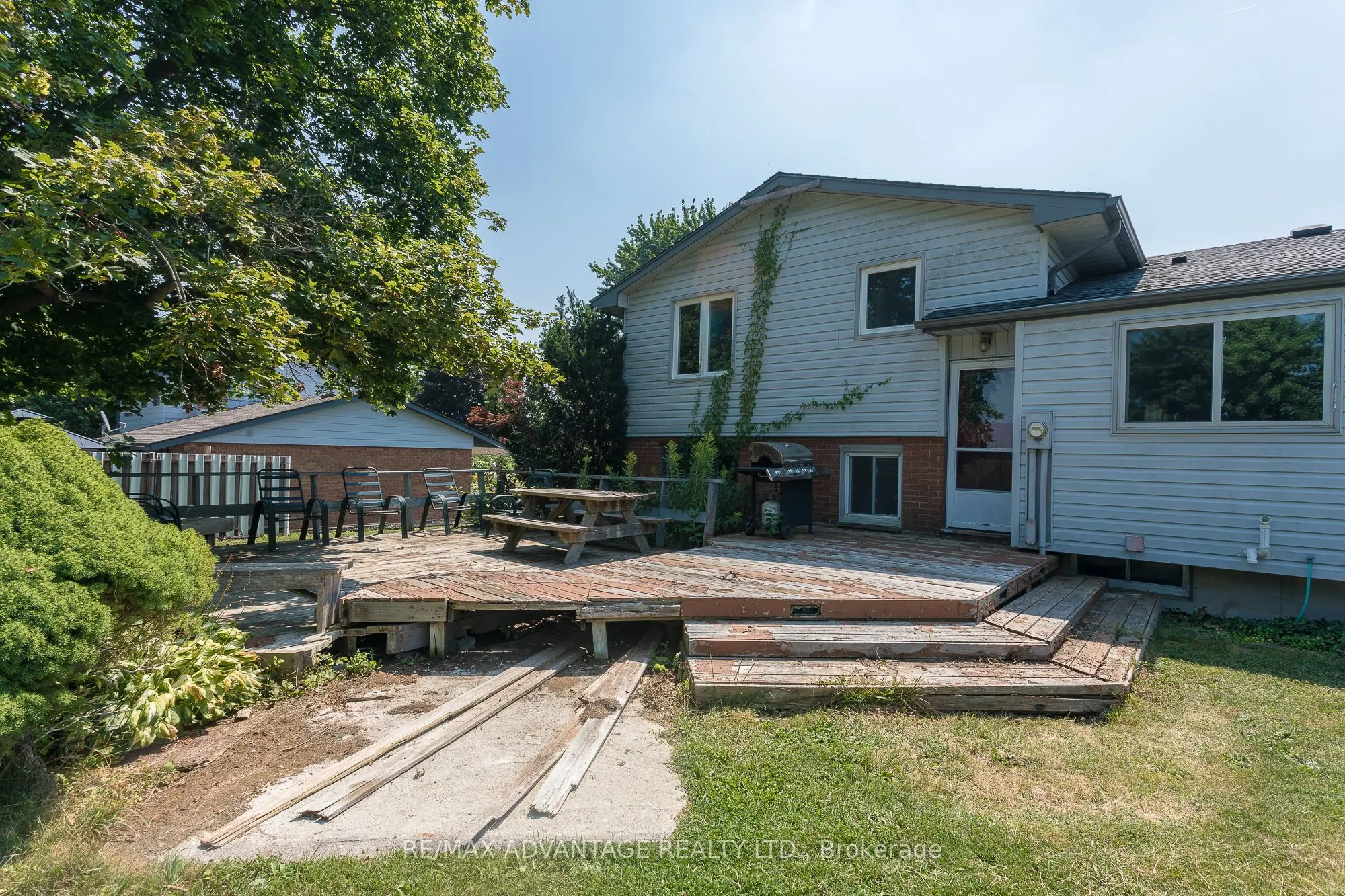 5928 St. James Drive