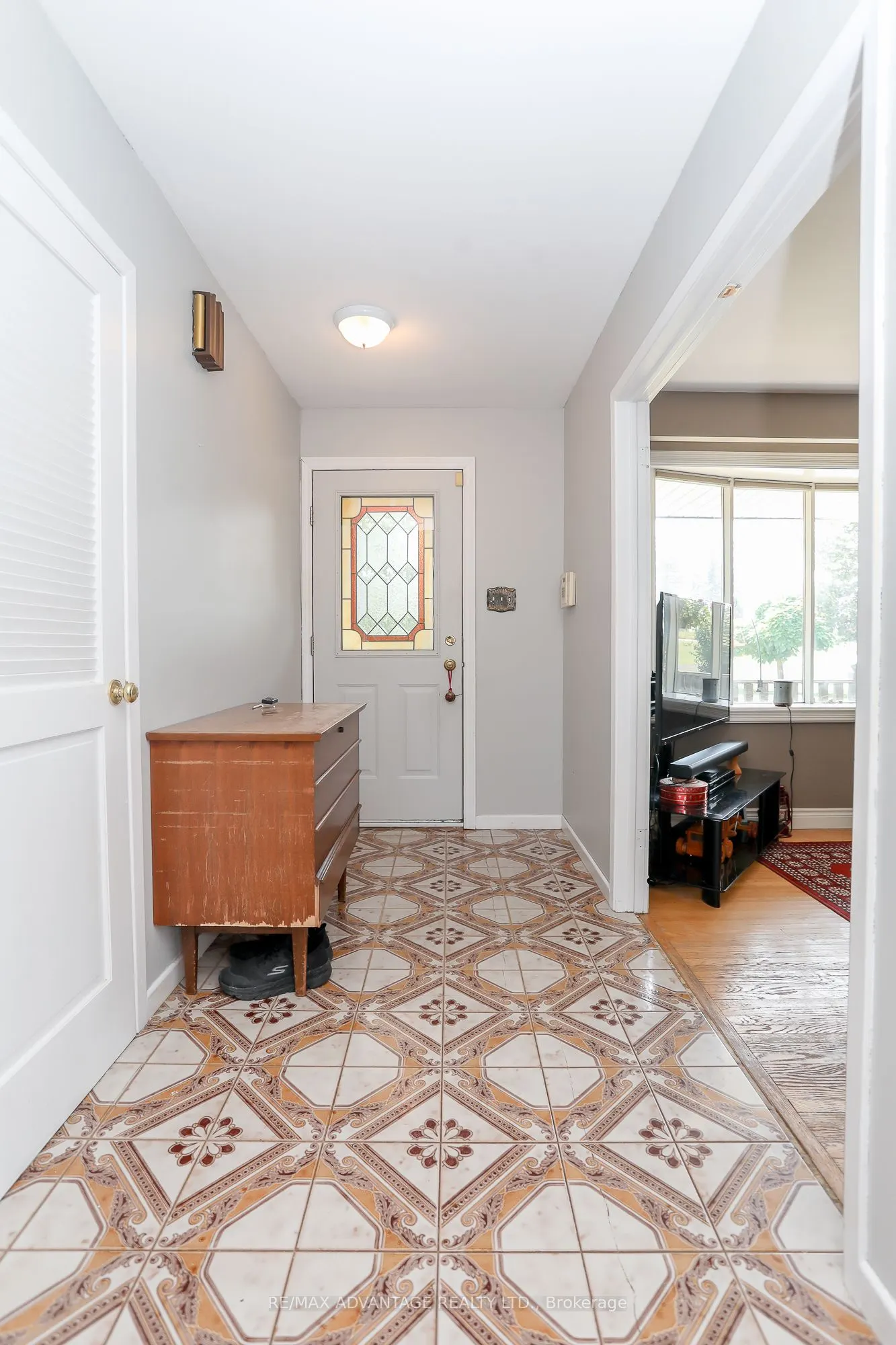 5928 St. James Drive