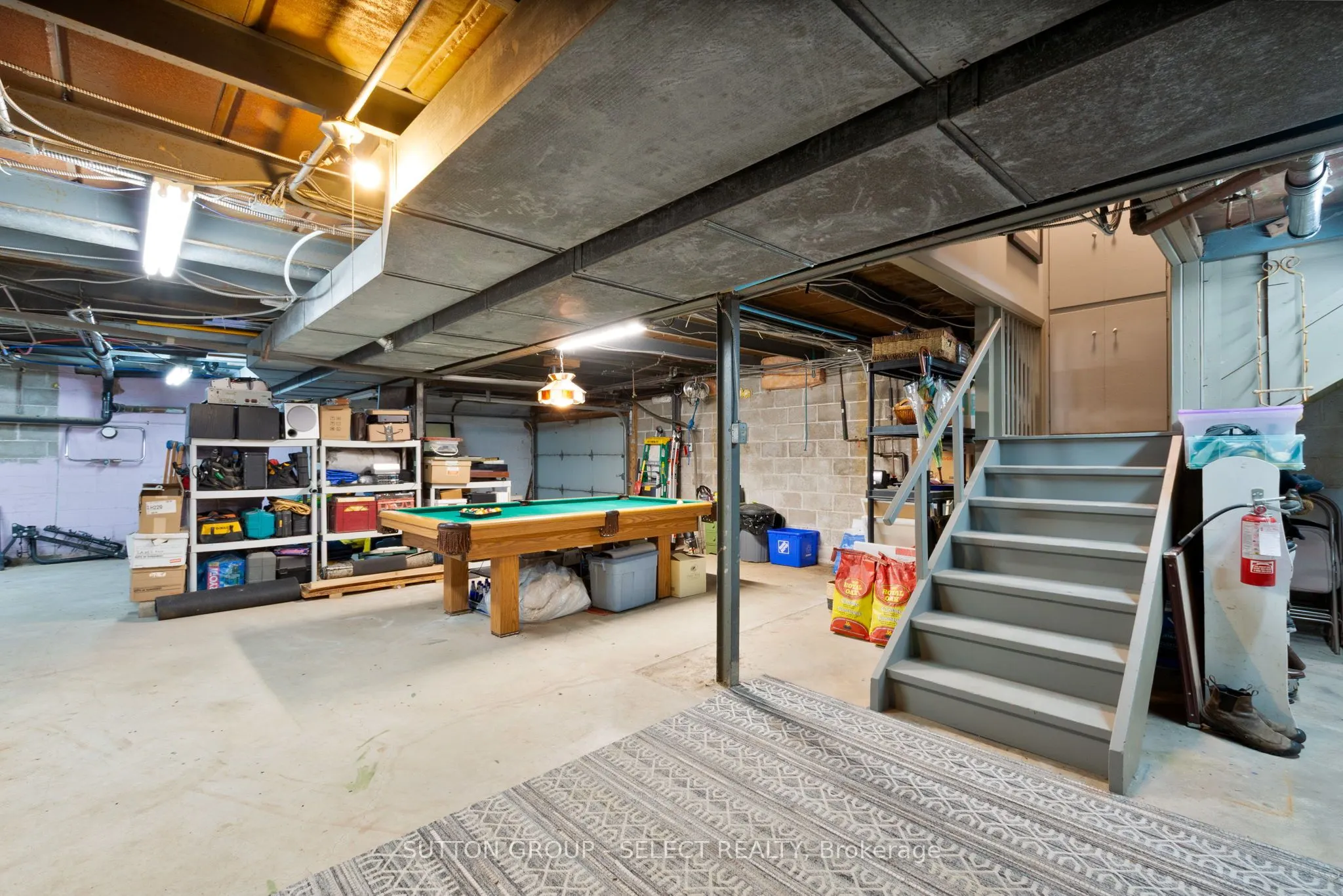 20979 Lakeside Drive