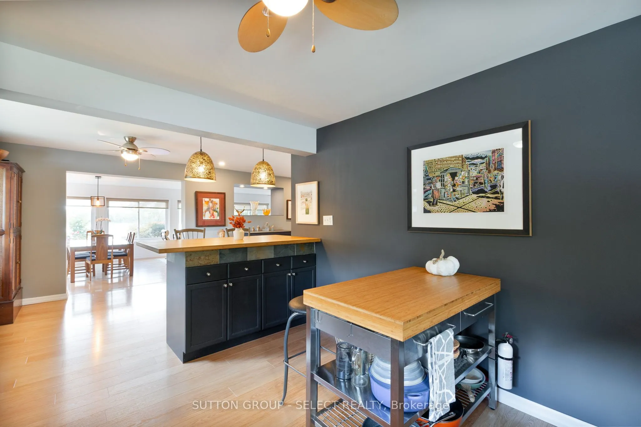 20979 Lakeside Drive
