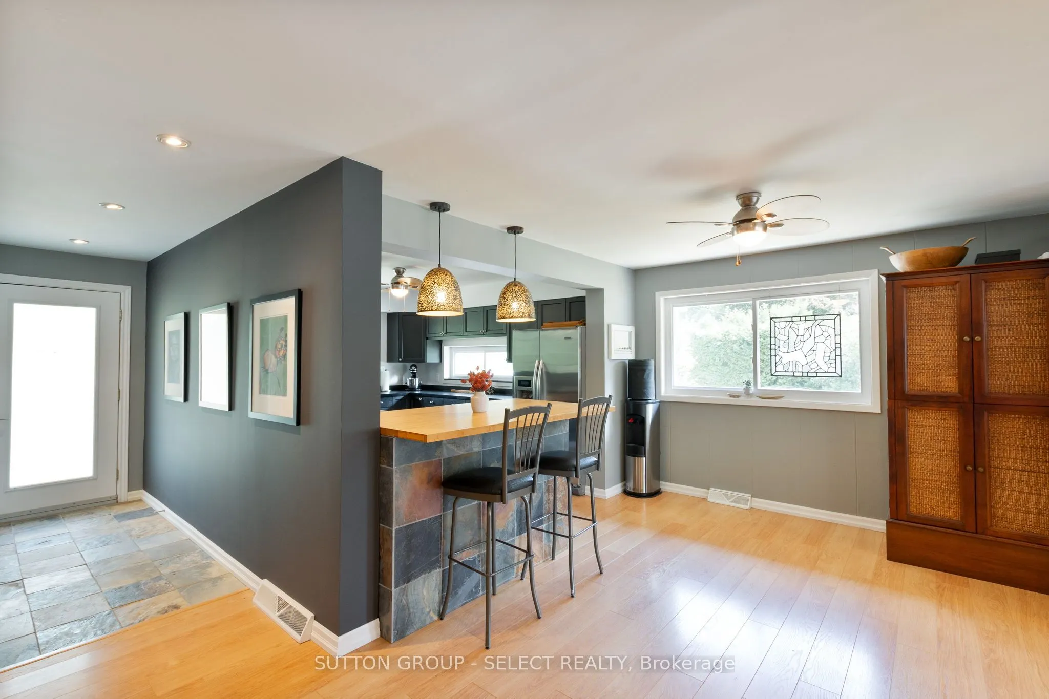 20979 Lakeside Drive