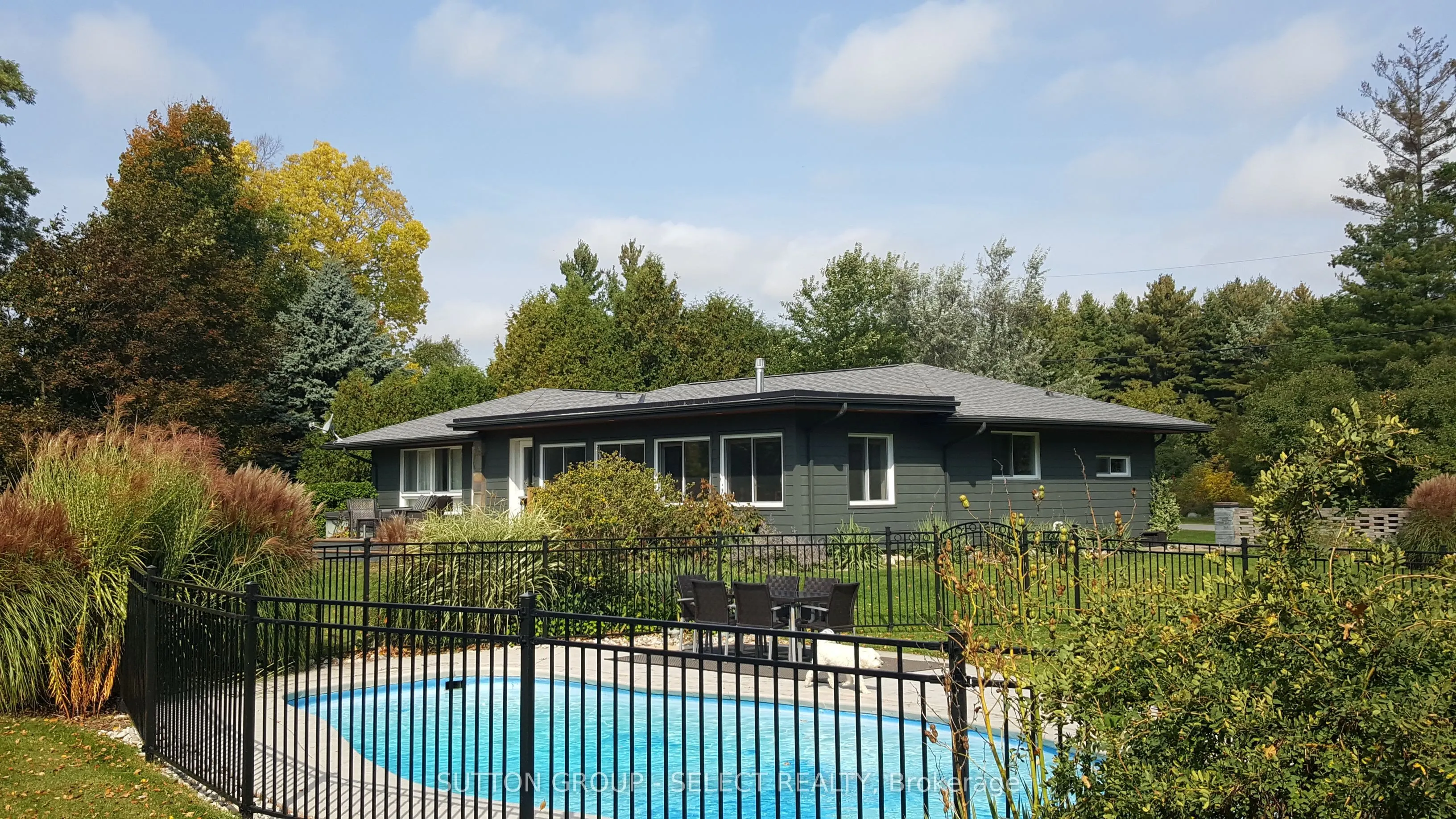 20979 Lakeside Drive