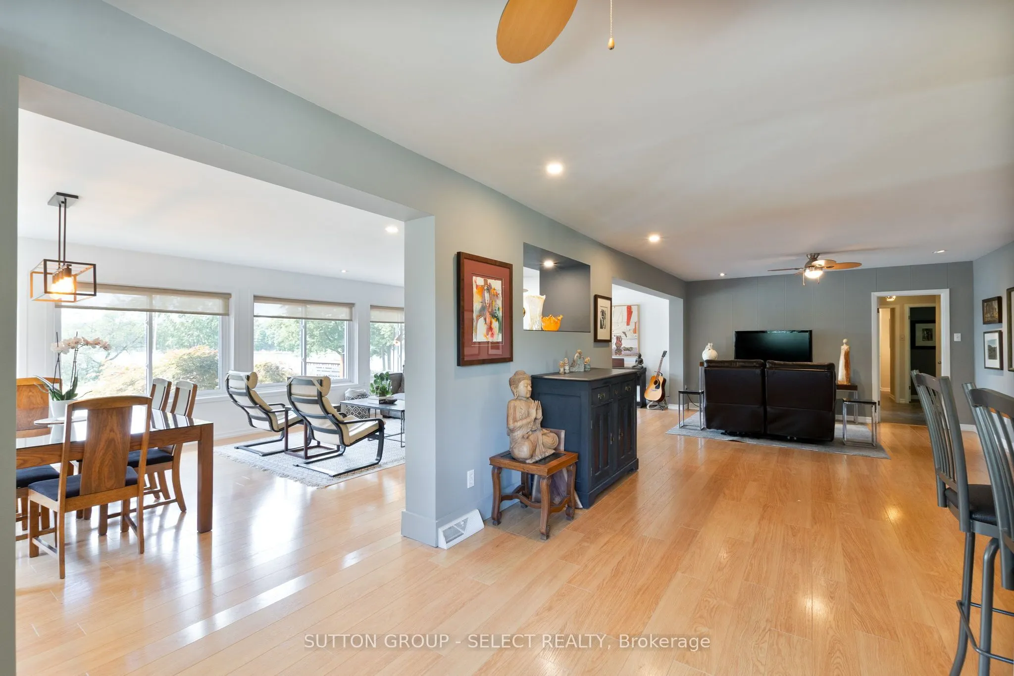 20979 Lakeside Drive