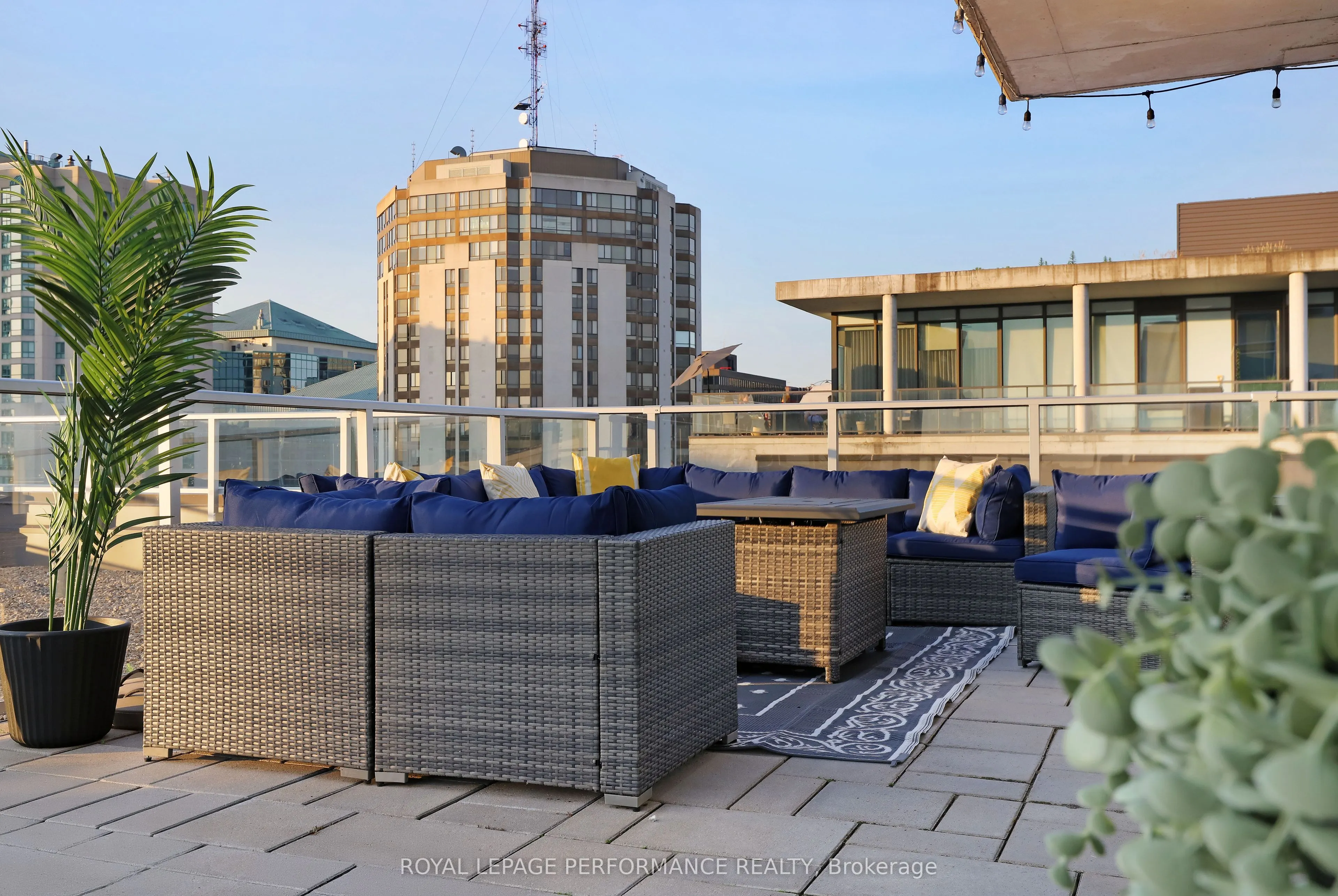 255 Bay Street, #1603