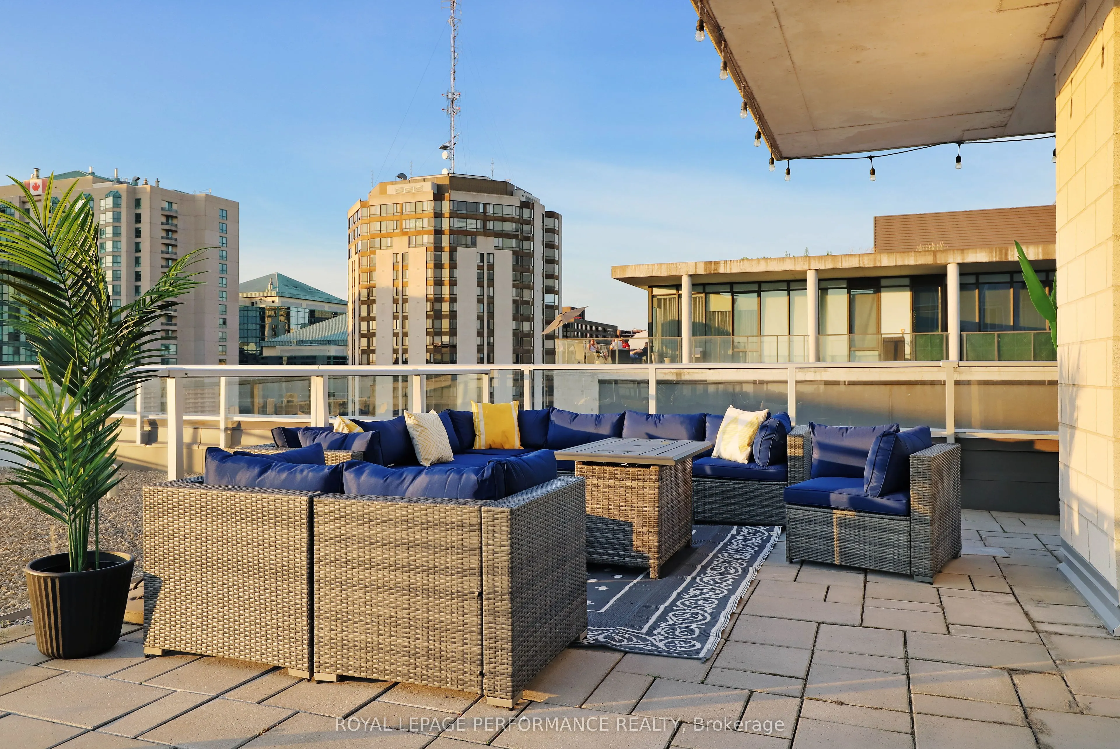 255 Bay Street, #1603
