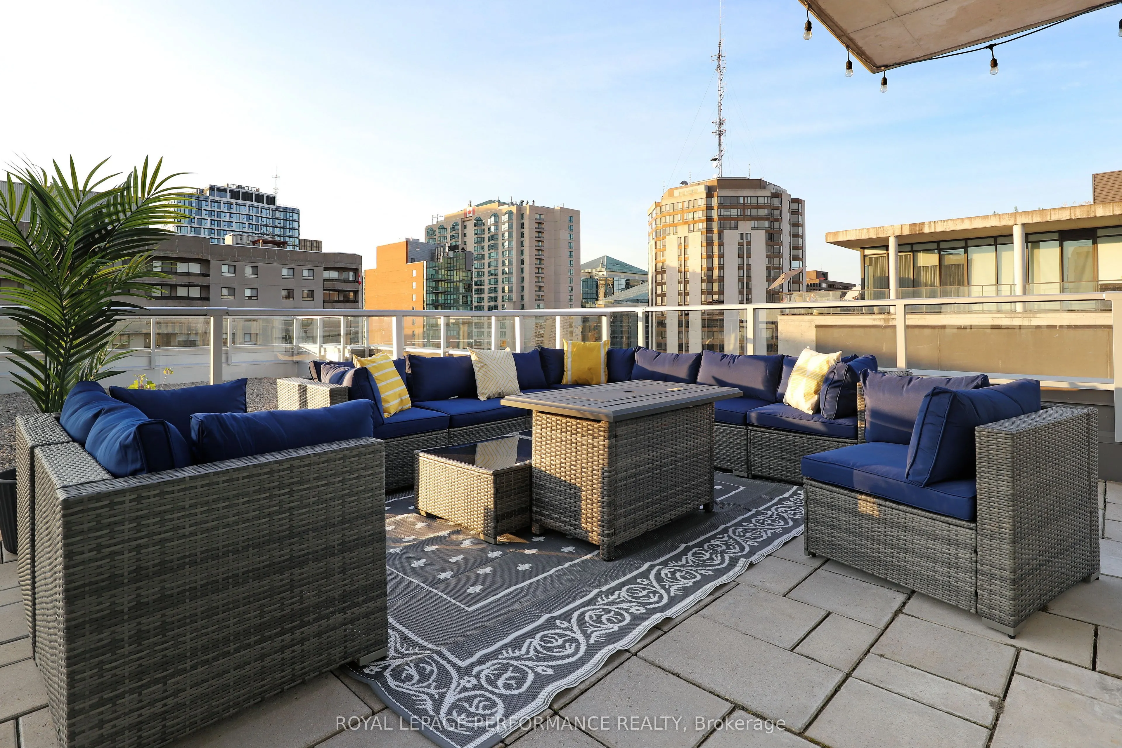 255 Bay Street, #1603