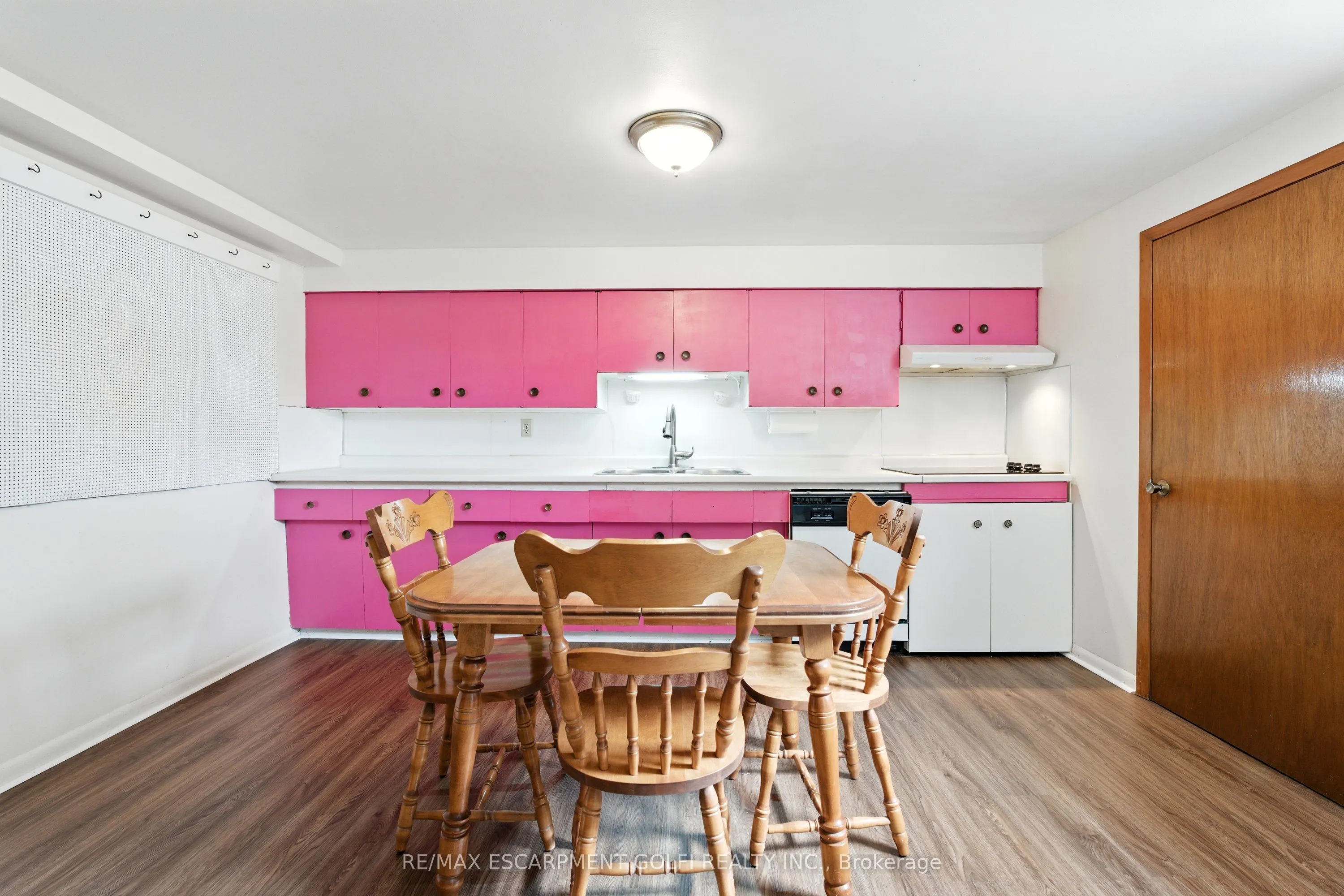 16 Southill Drive