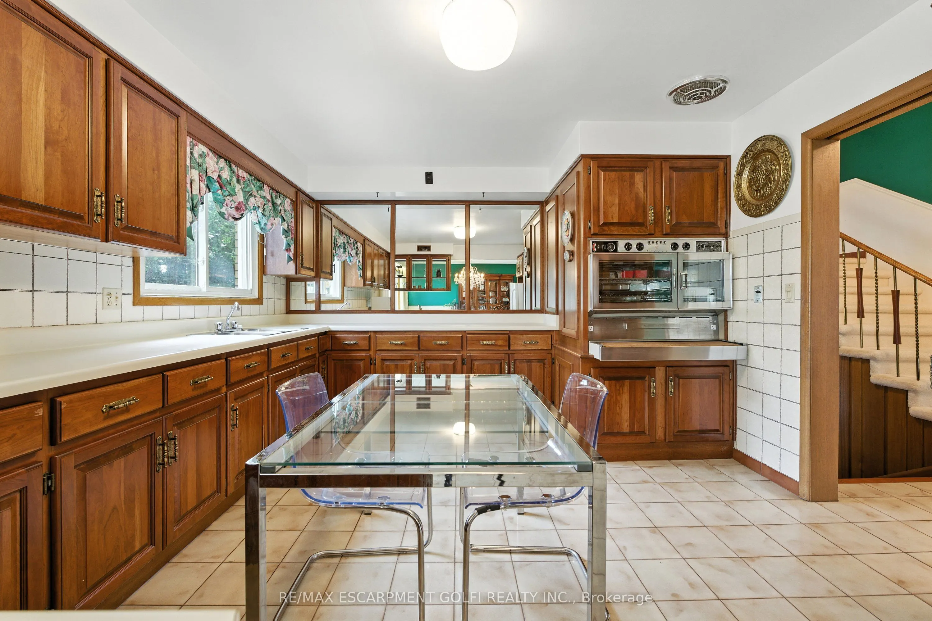 16 Southill Drive