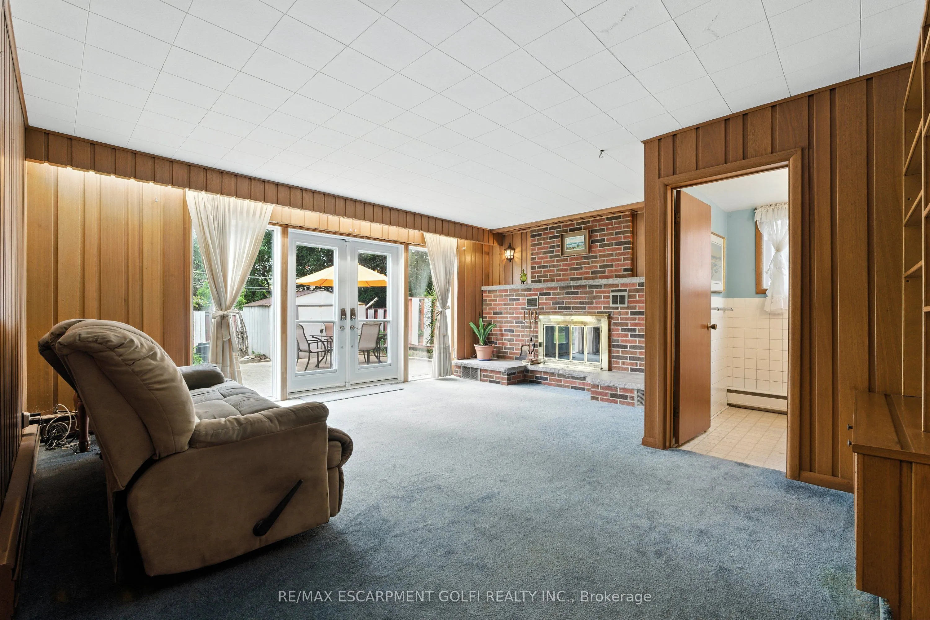 16 Southill Drive