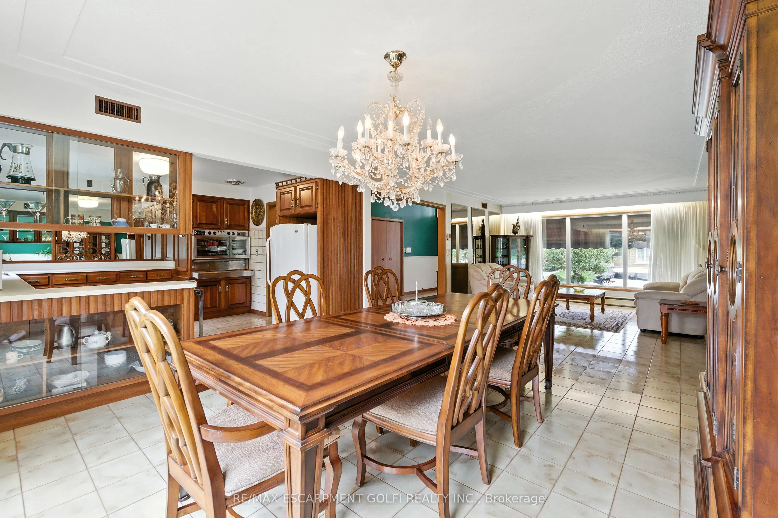 16 Southill Drive